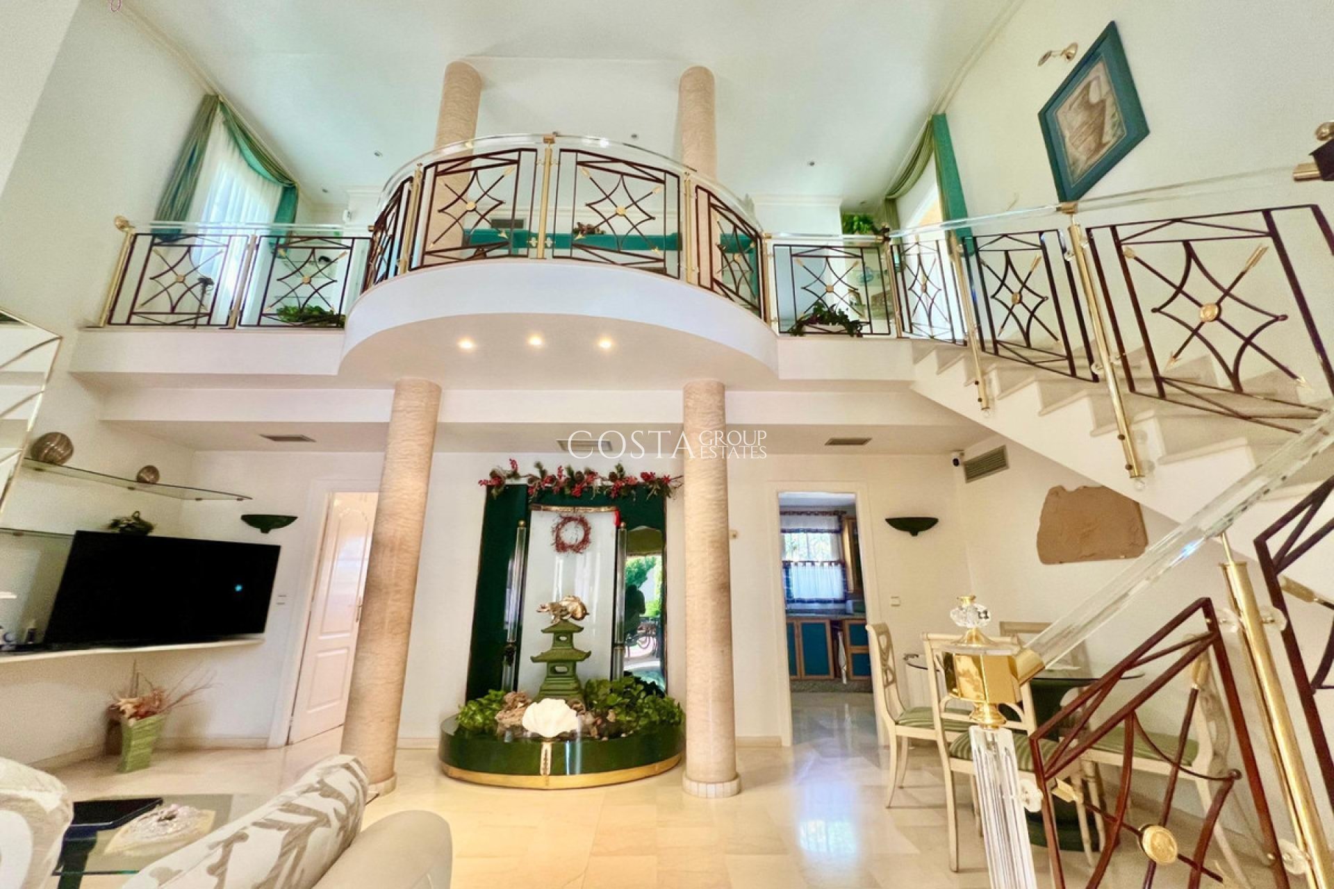 Resale - House -
Torrevieja - Torrevieja Centro