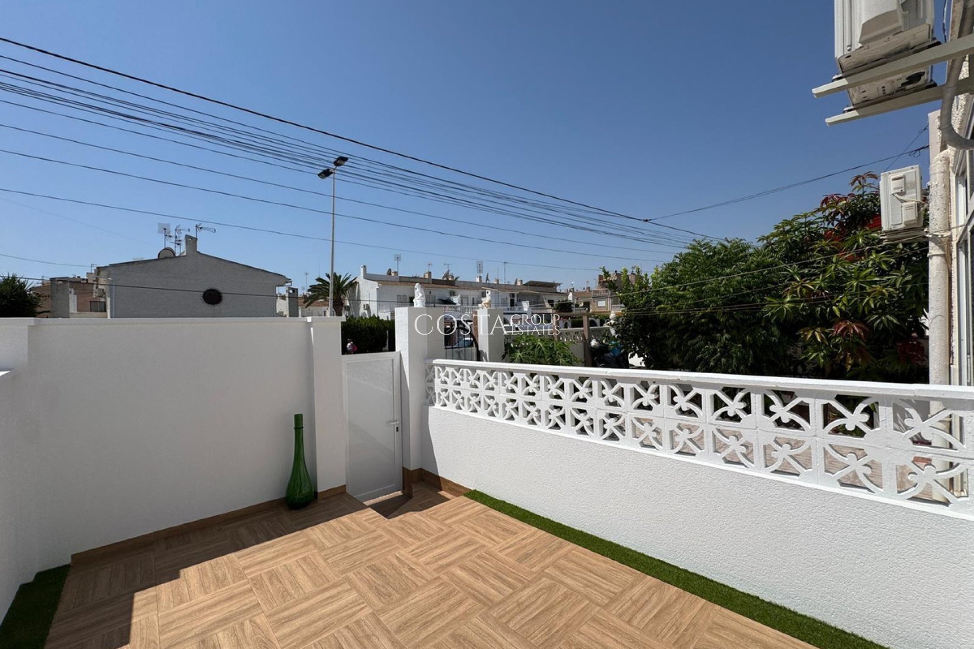 Resale - House -
Torrevieja - Torrevieja Centro