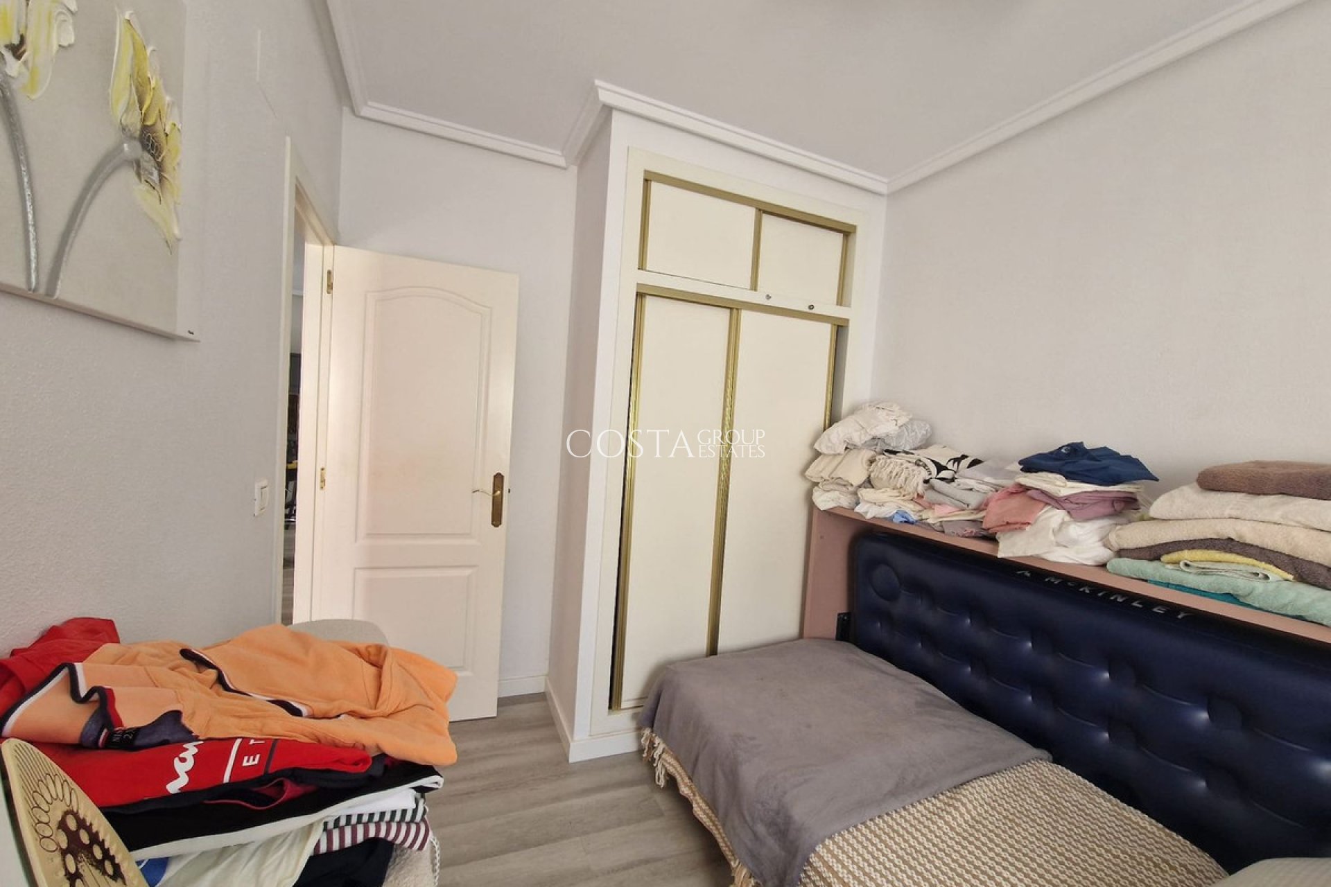 Resale - House -
Torrevieja - Torrevieja Centro