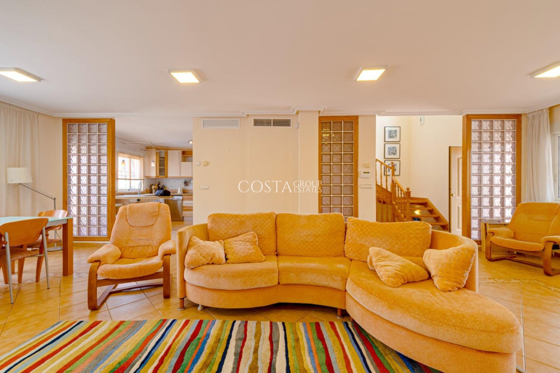 Resale - House -
Torrevieja - Torrevieja Centro