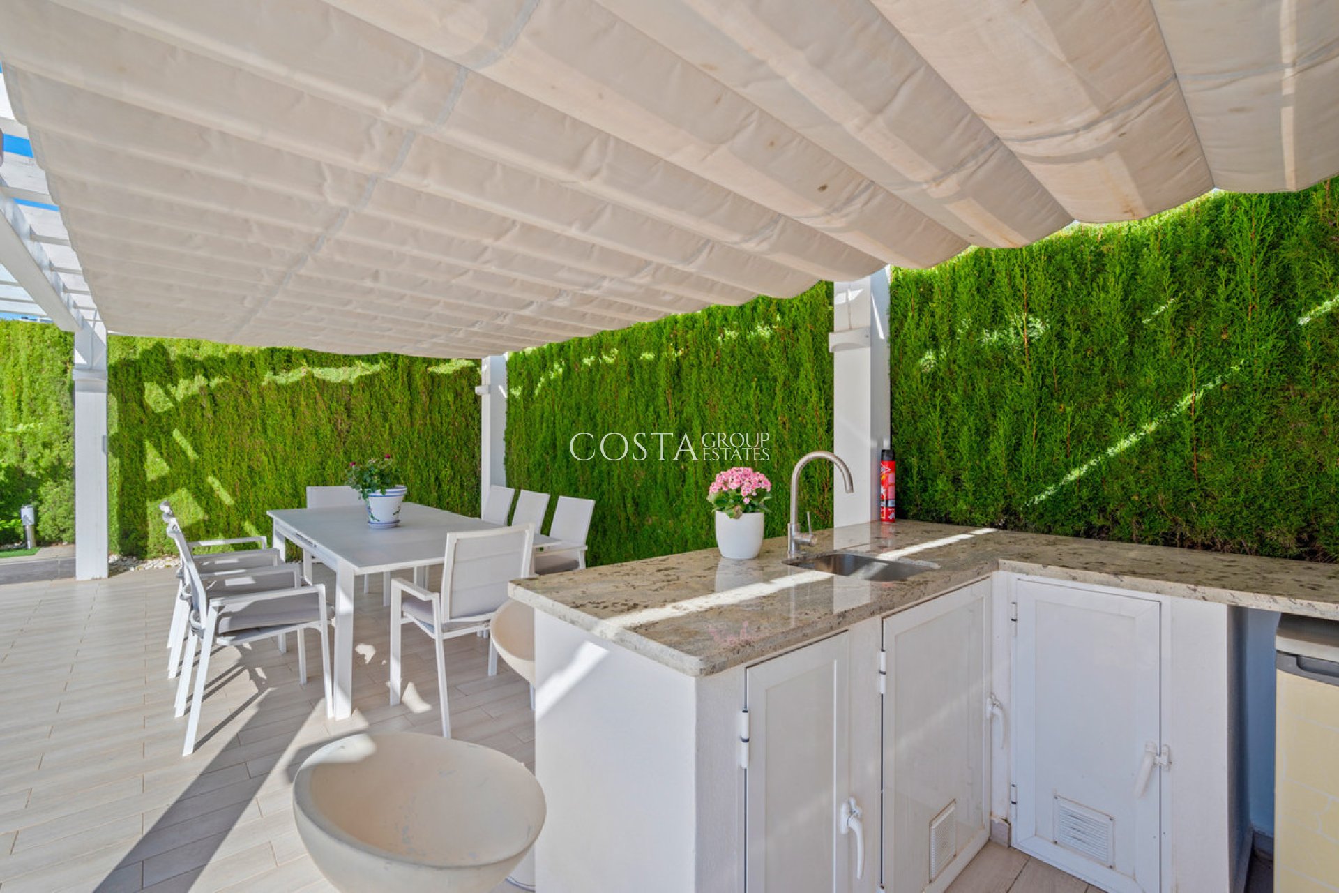 Resale - House -
Torrevieja - Torrevieja Centro