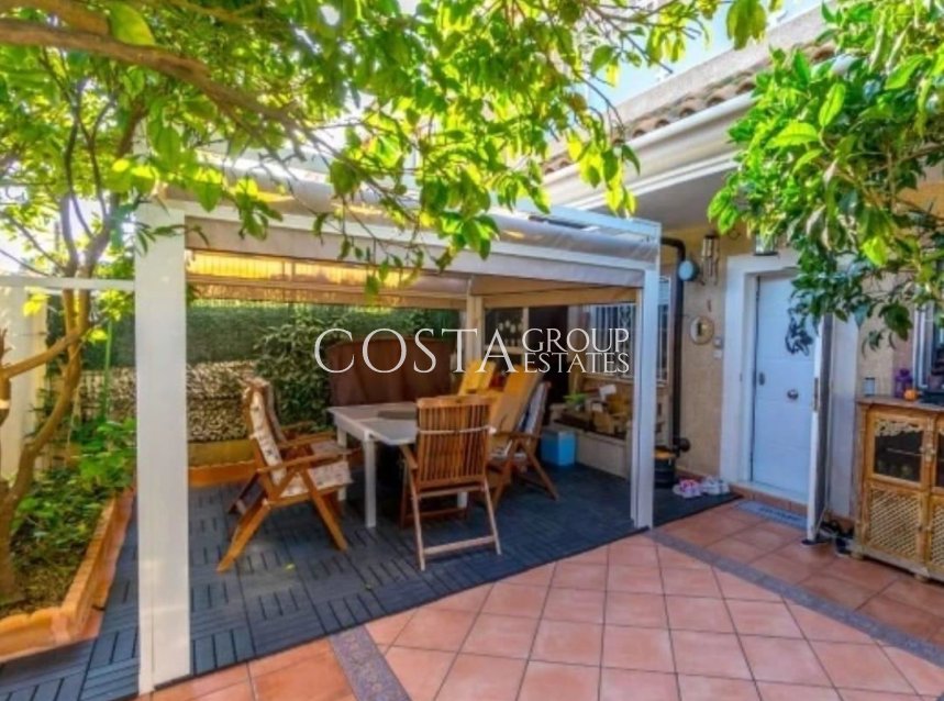 Resale - House -
Torrevieja - Torrevieja Centro