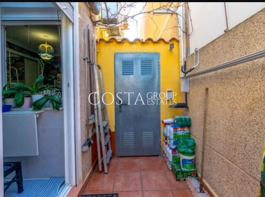 Resale - House -
Torrevieja - Torrevieja Centro