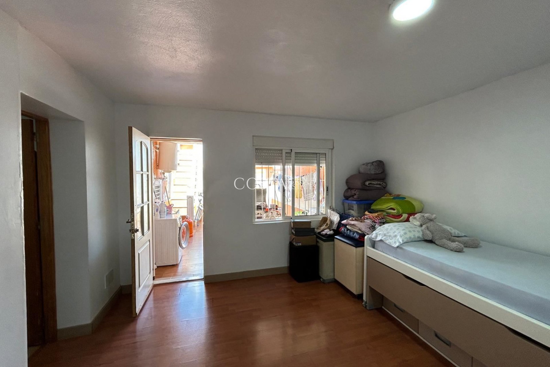 Resale - House -
Torrevieja - Torrevieja Centro