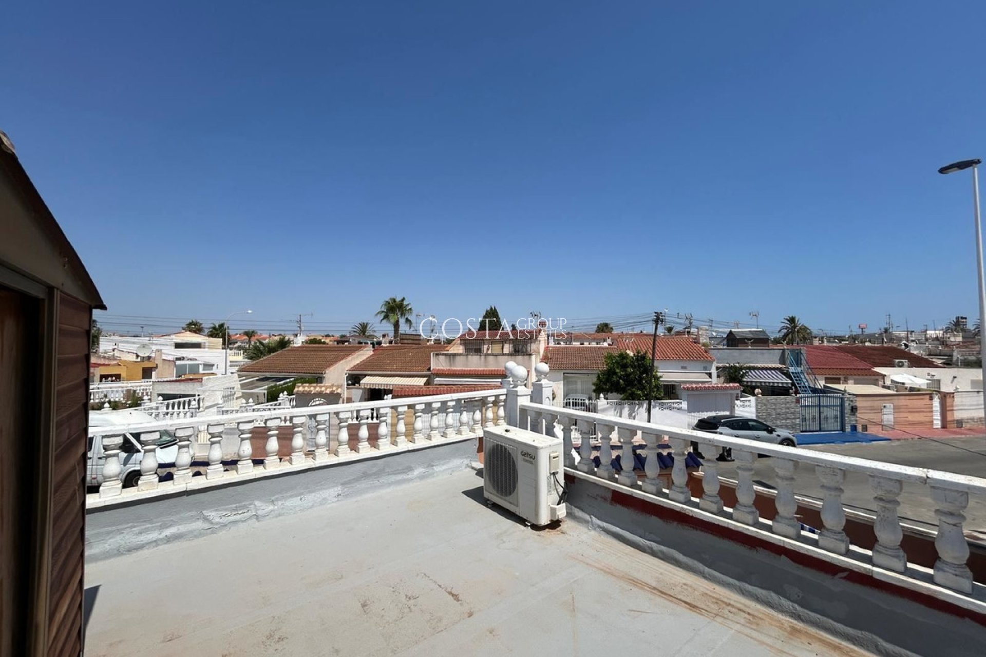 Resale - House -
Torrevieja - Torrevieja Centro