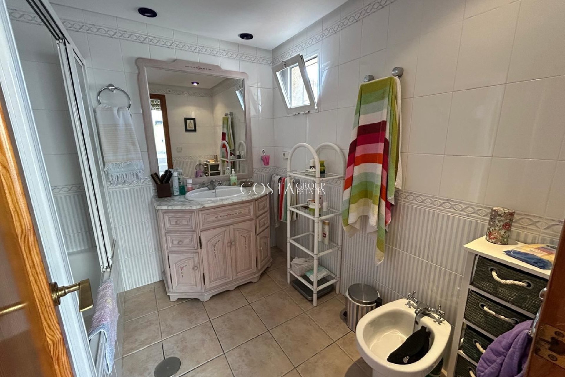 Resale - House -
Torrevieja - Torrevieja Centro