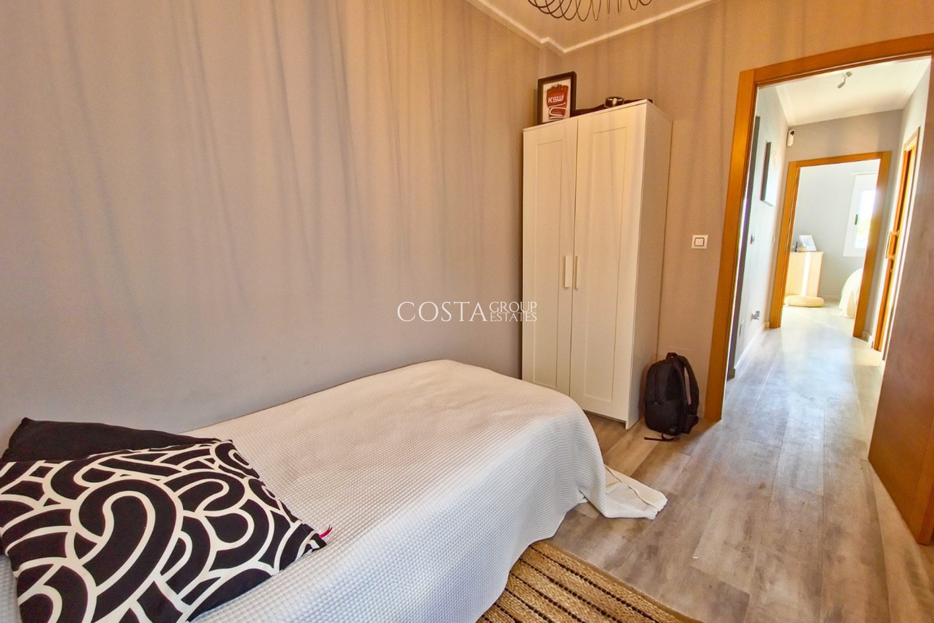 Resale - House -
Torrevieja - Torrevieja Centro