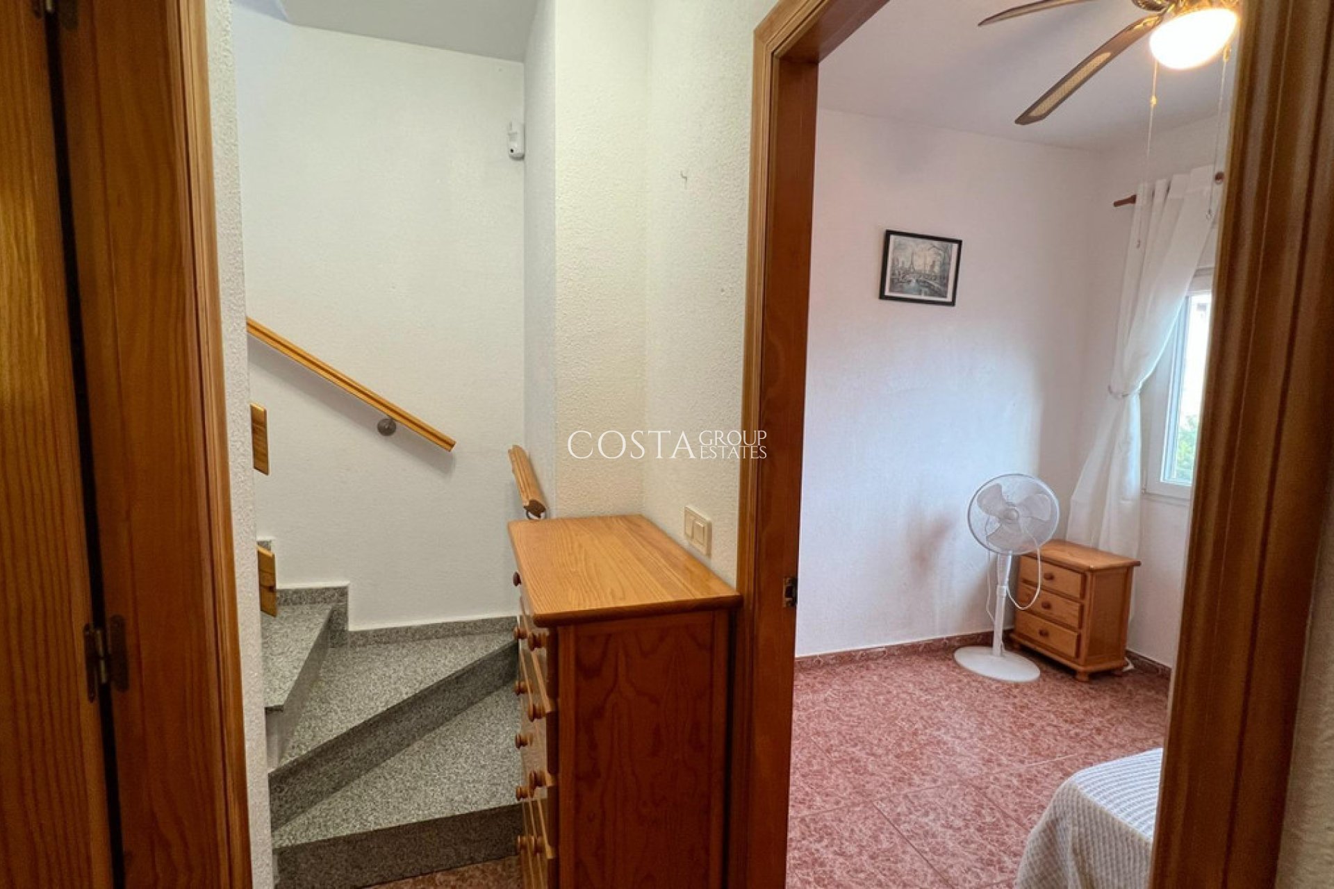 Resale - House -
Torrevieja - Torrevieja Centro