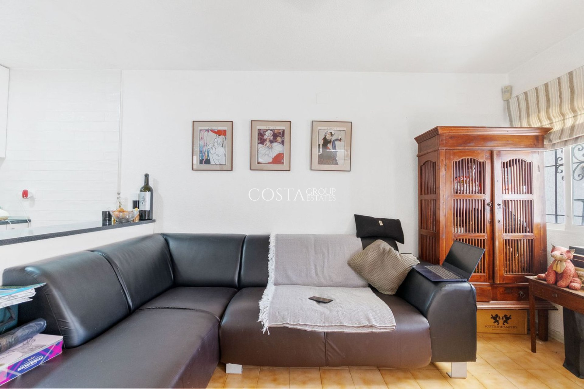 Resale - House -
Torrevieja