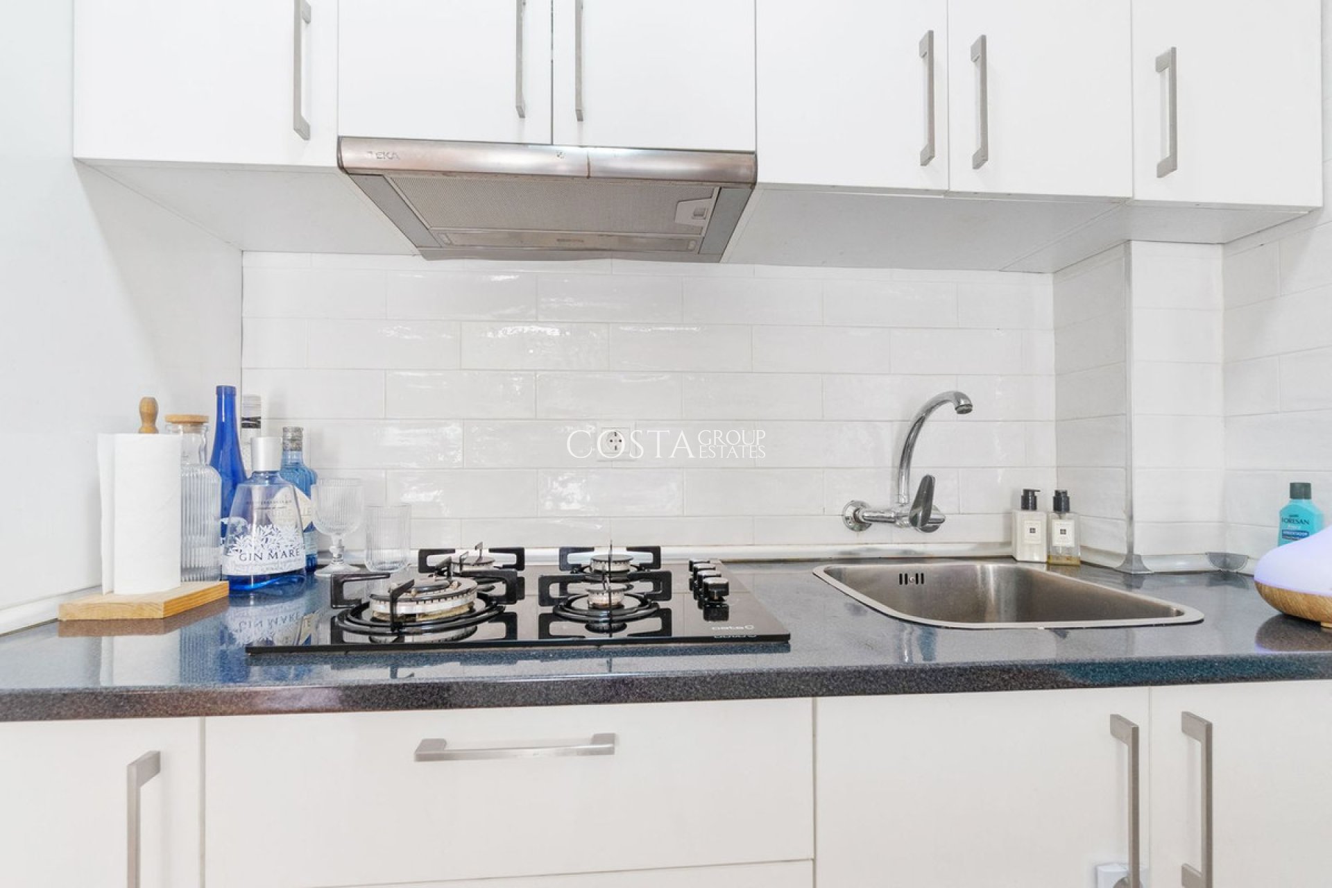 Resale - House -
Torrevieja