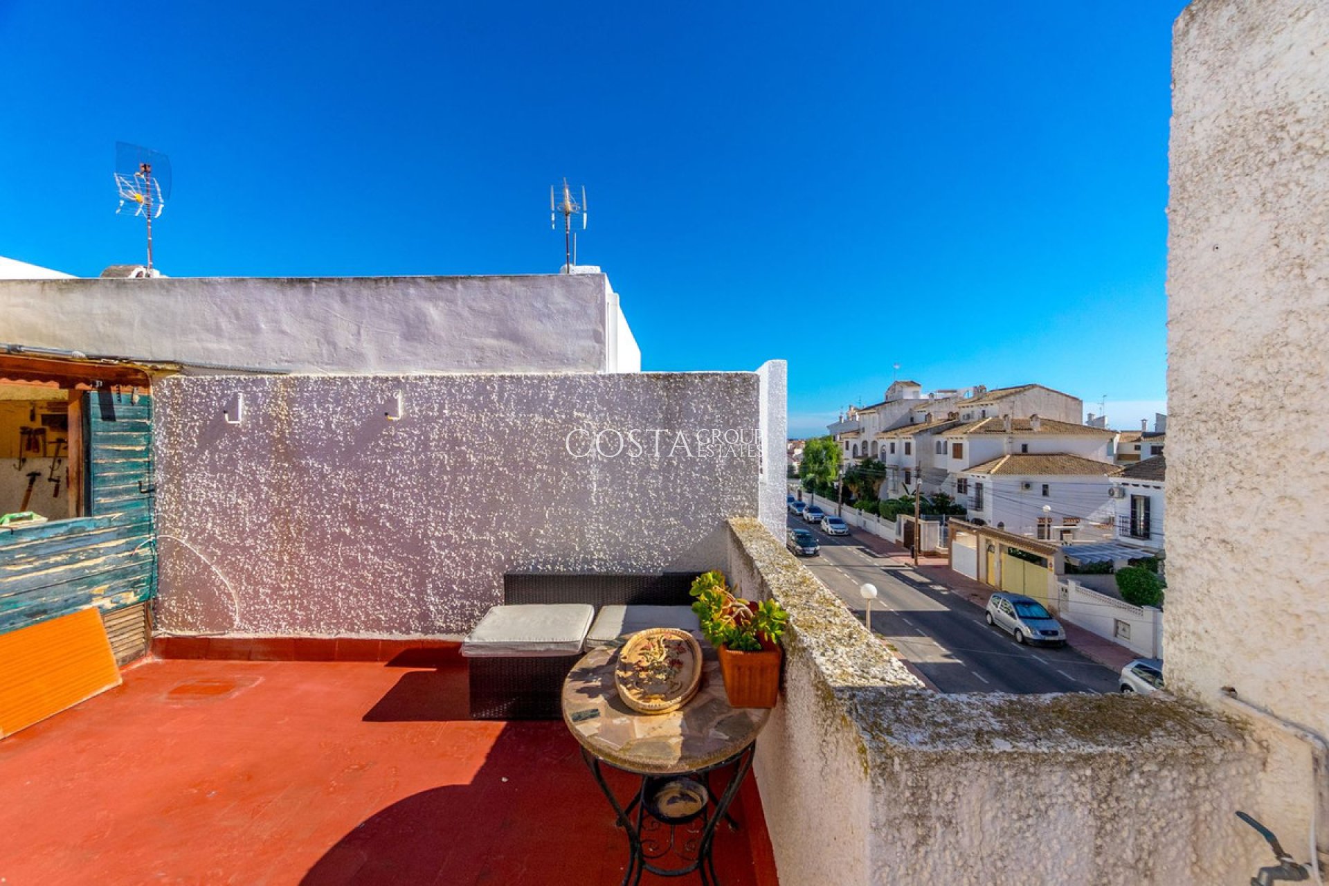 Resale - House -
Torrevieja