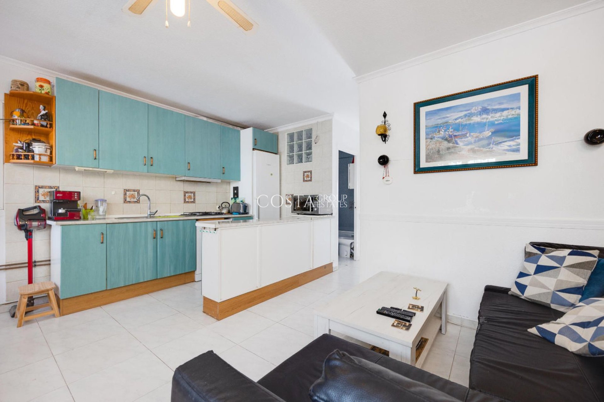 Resale - House -
Torrevieja