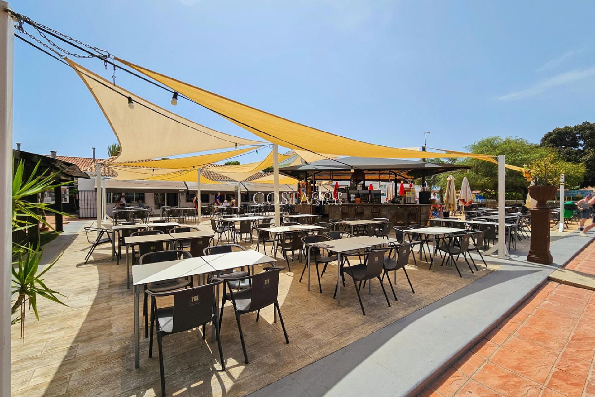 Resale - House -
Torrevieja