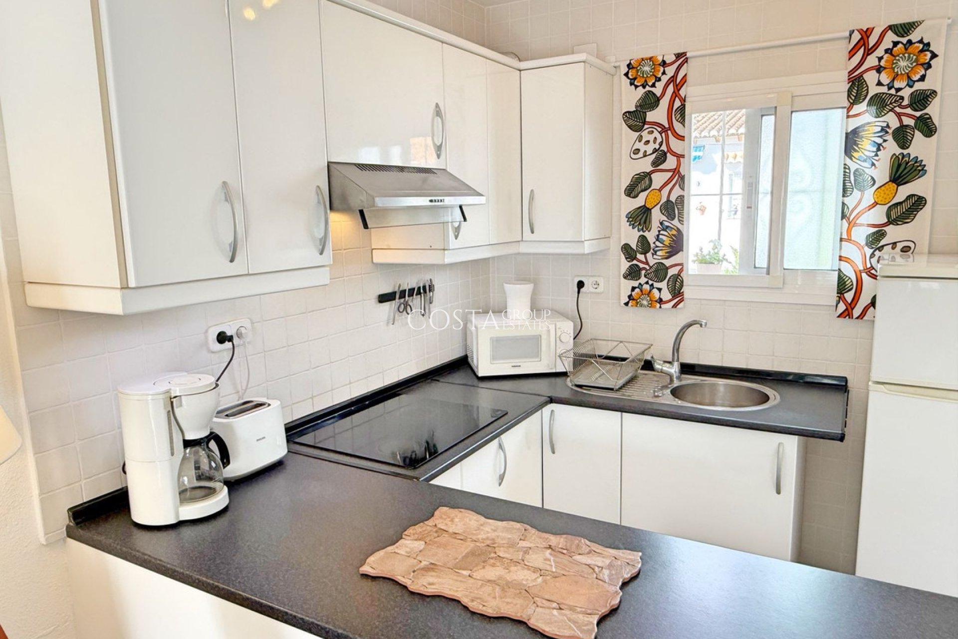 Resale - House -
Torrevieja