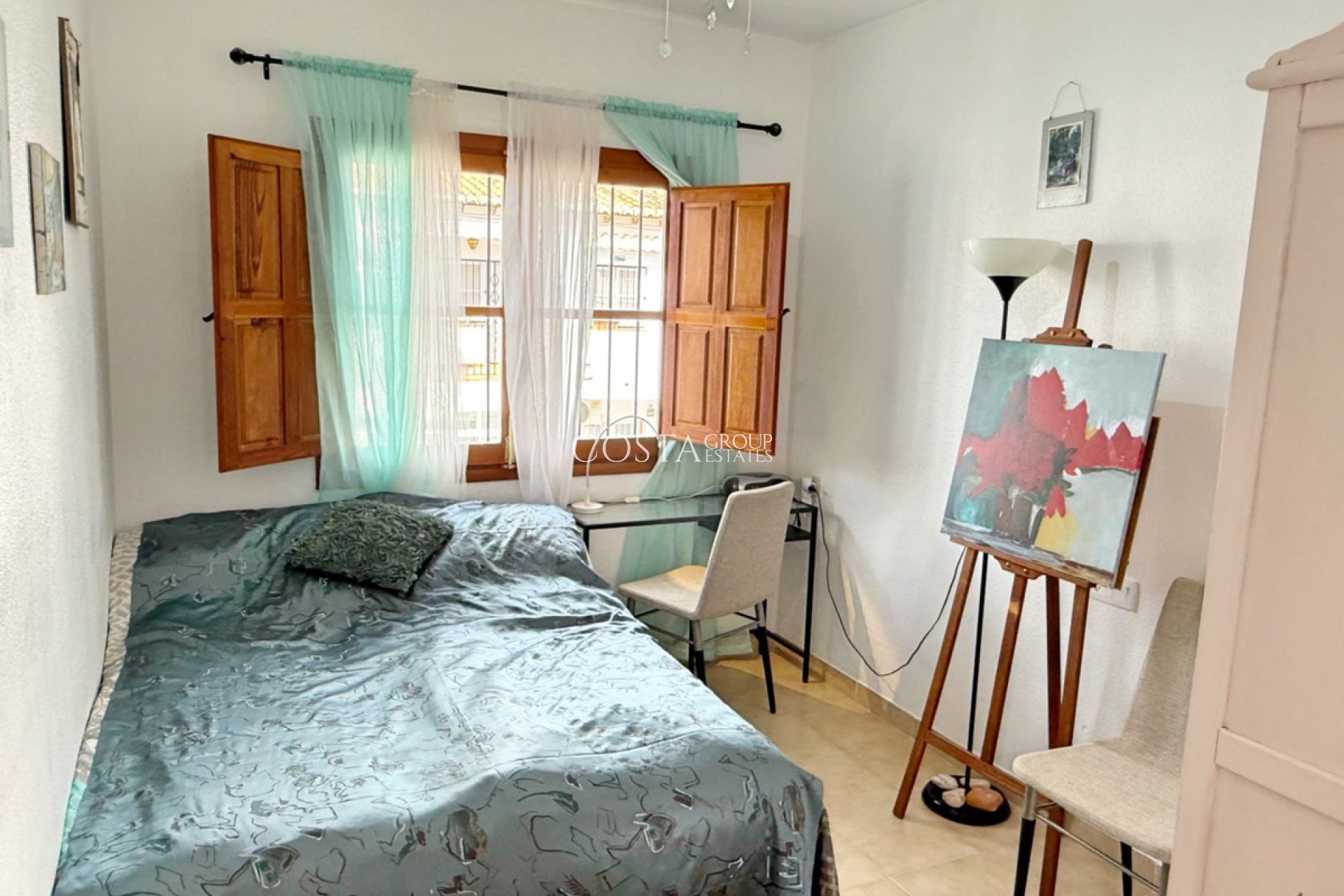 Resale - House -
Torrevieja