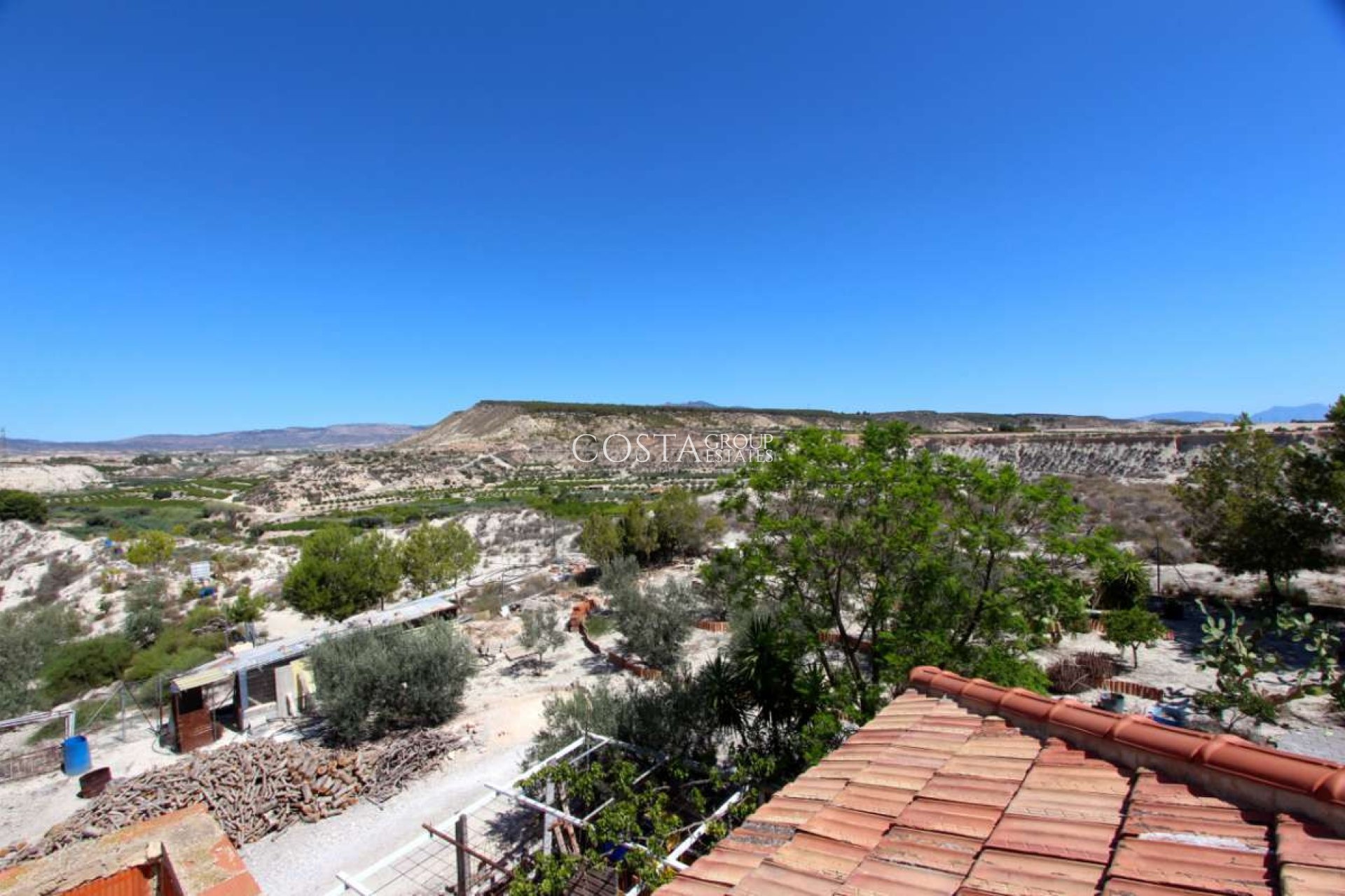 Resale - Villa -
Albudeite