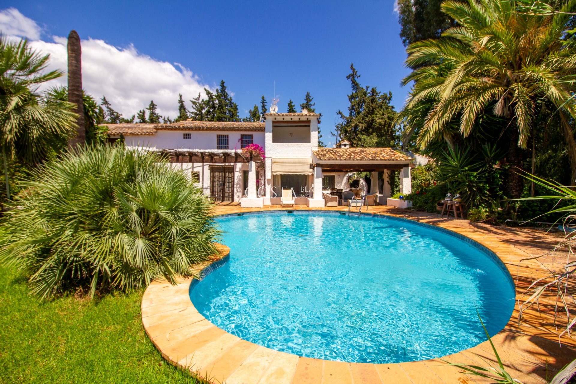 Resale - Villa -
Alfas del Pí