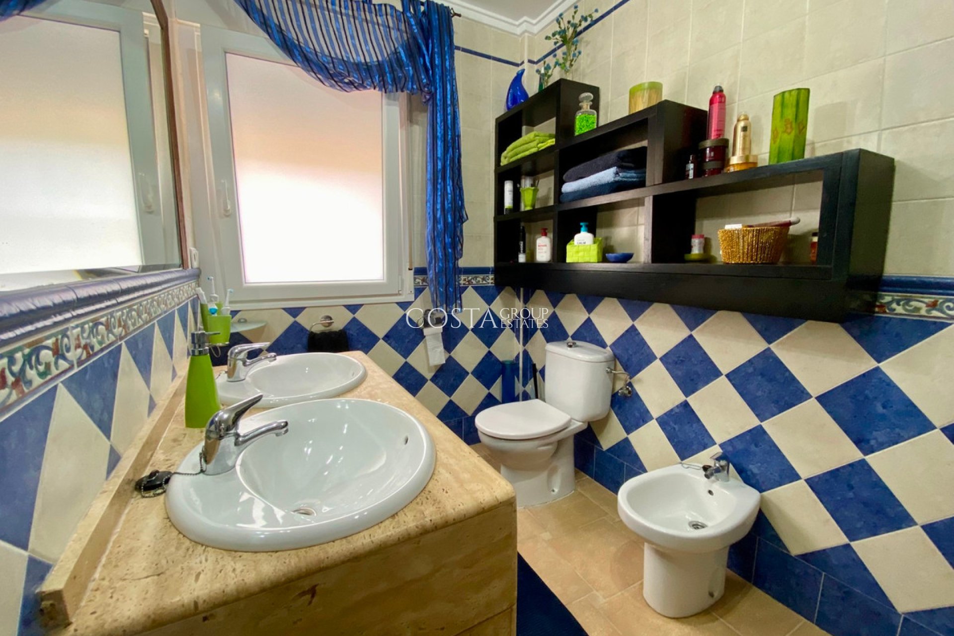 Resale - Villa -
Algorfa - Algorfa Centro