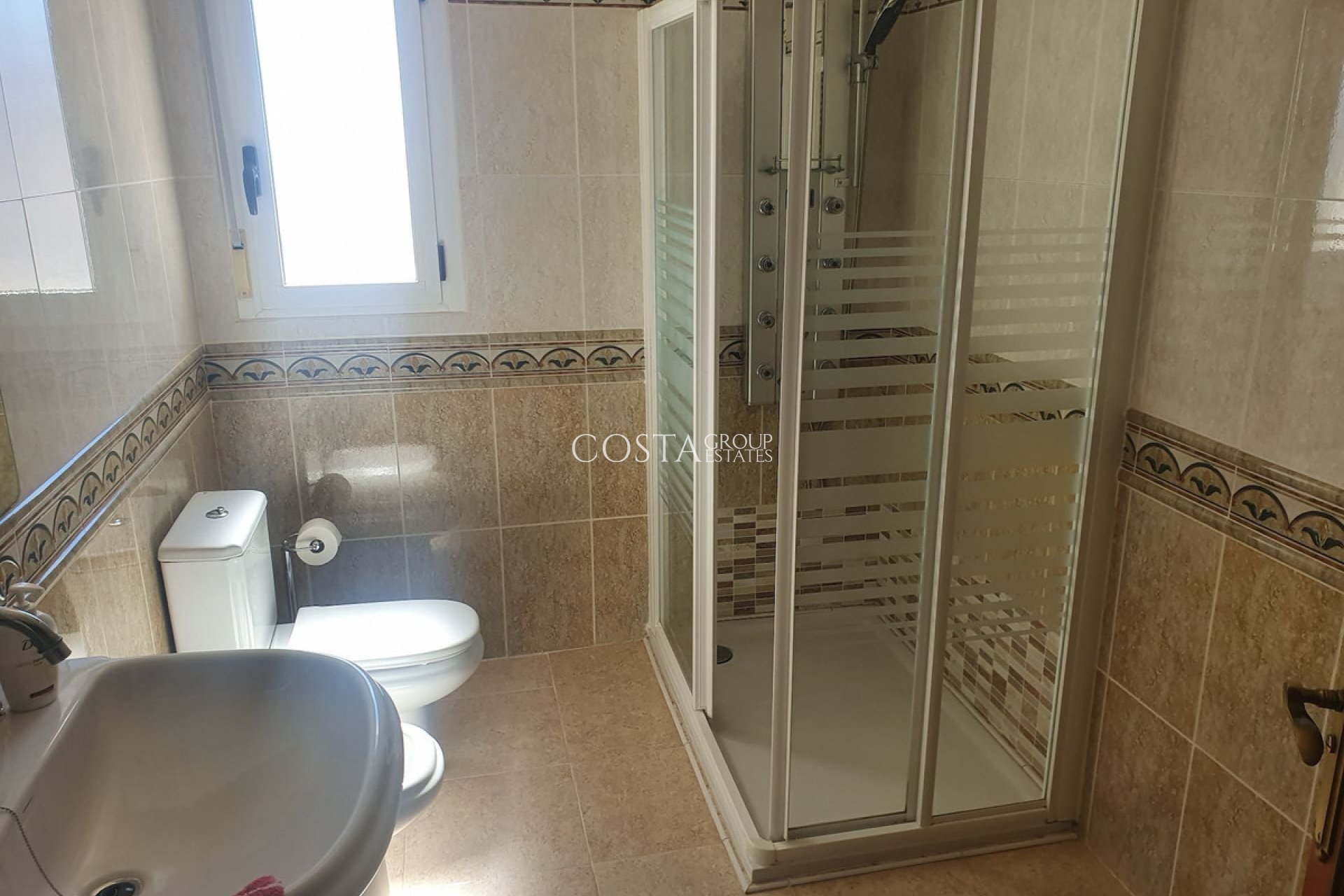 Resale - Villa -
Algorfa - Algorfa Centro