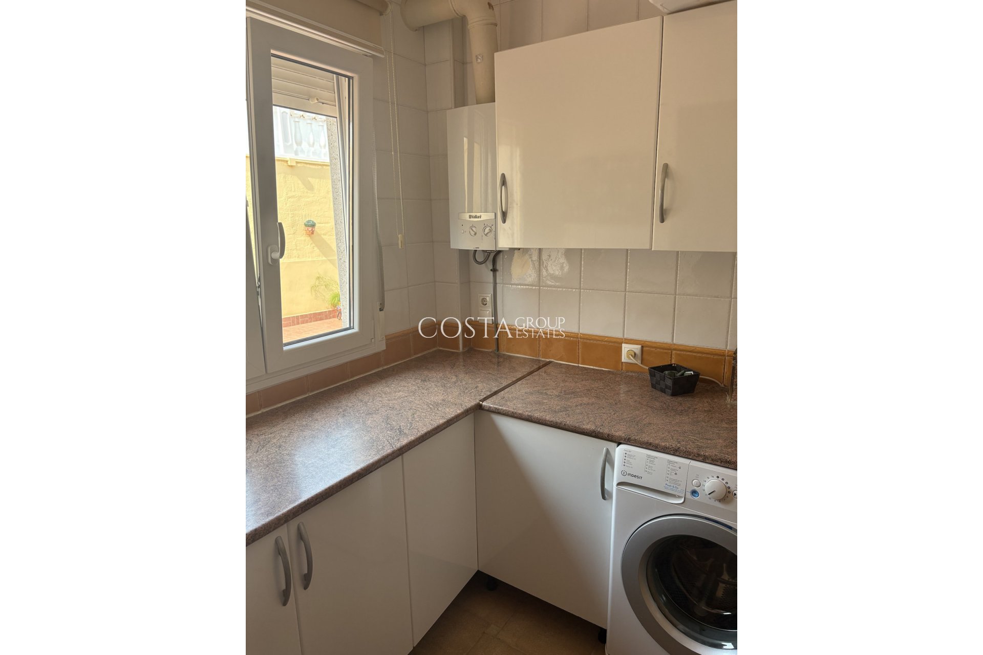 Resale - Villa -
Algorfa - Algorfa Centro