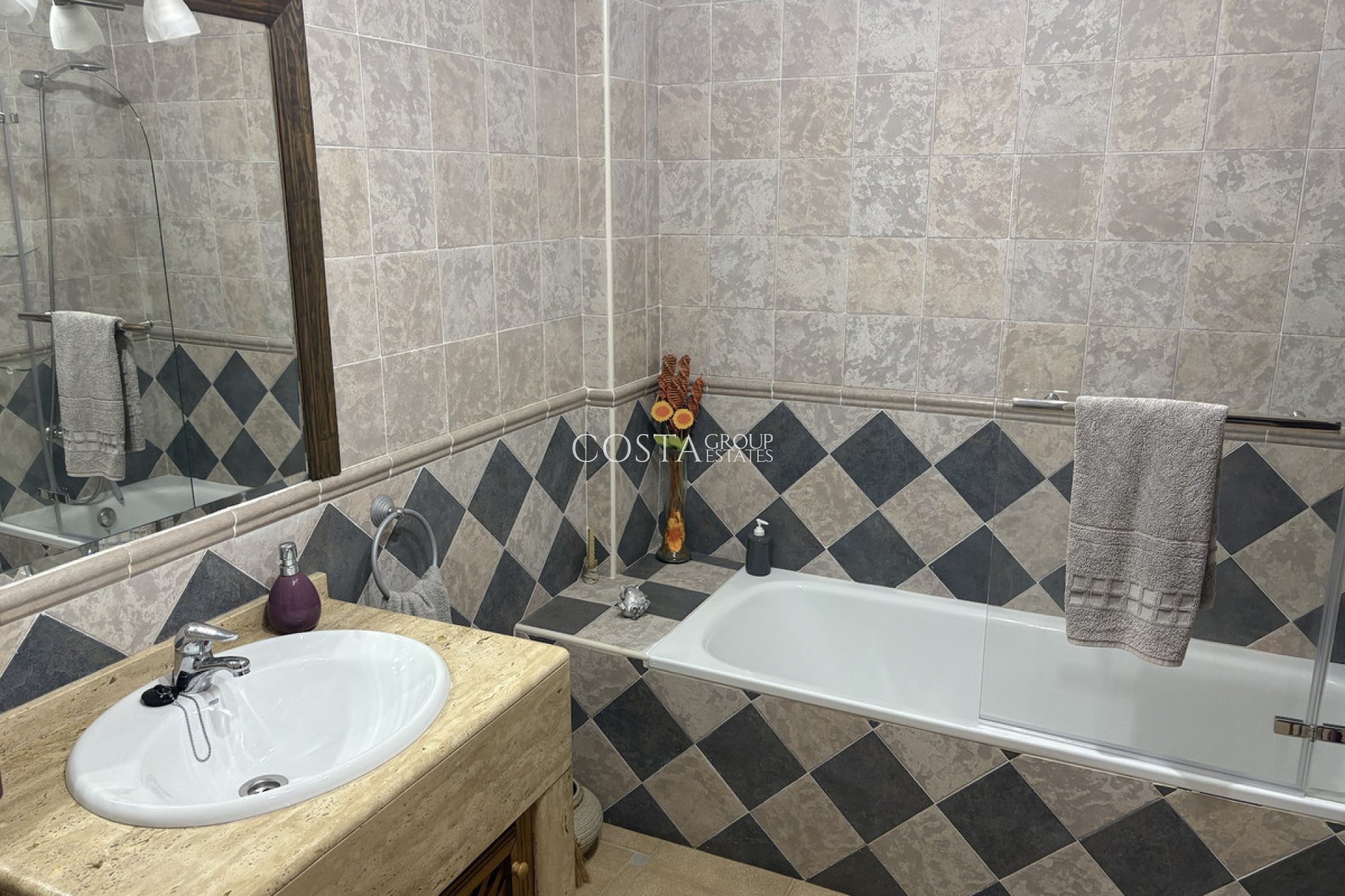 Resale - Villa -
Algorfa - Algorfa Centro