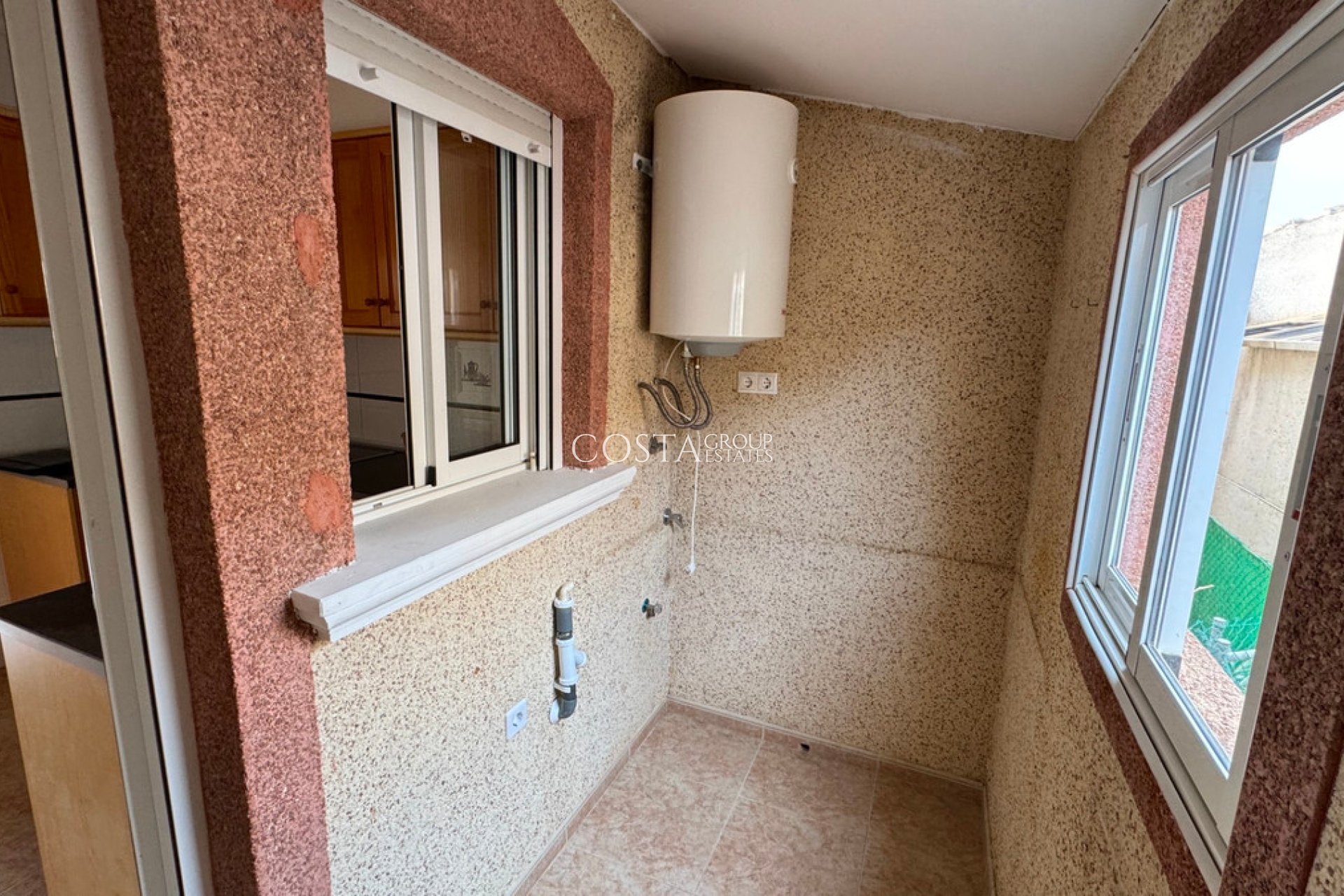 Resale - Villa -
Algorfa - Algorfa Centro