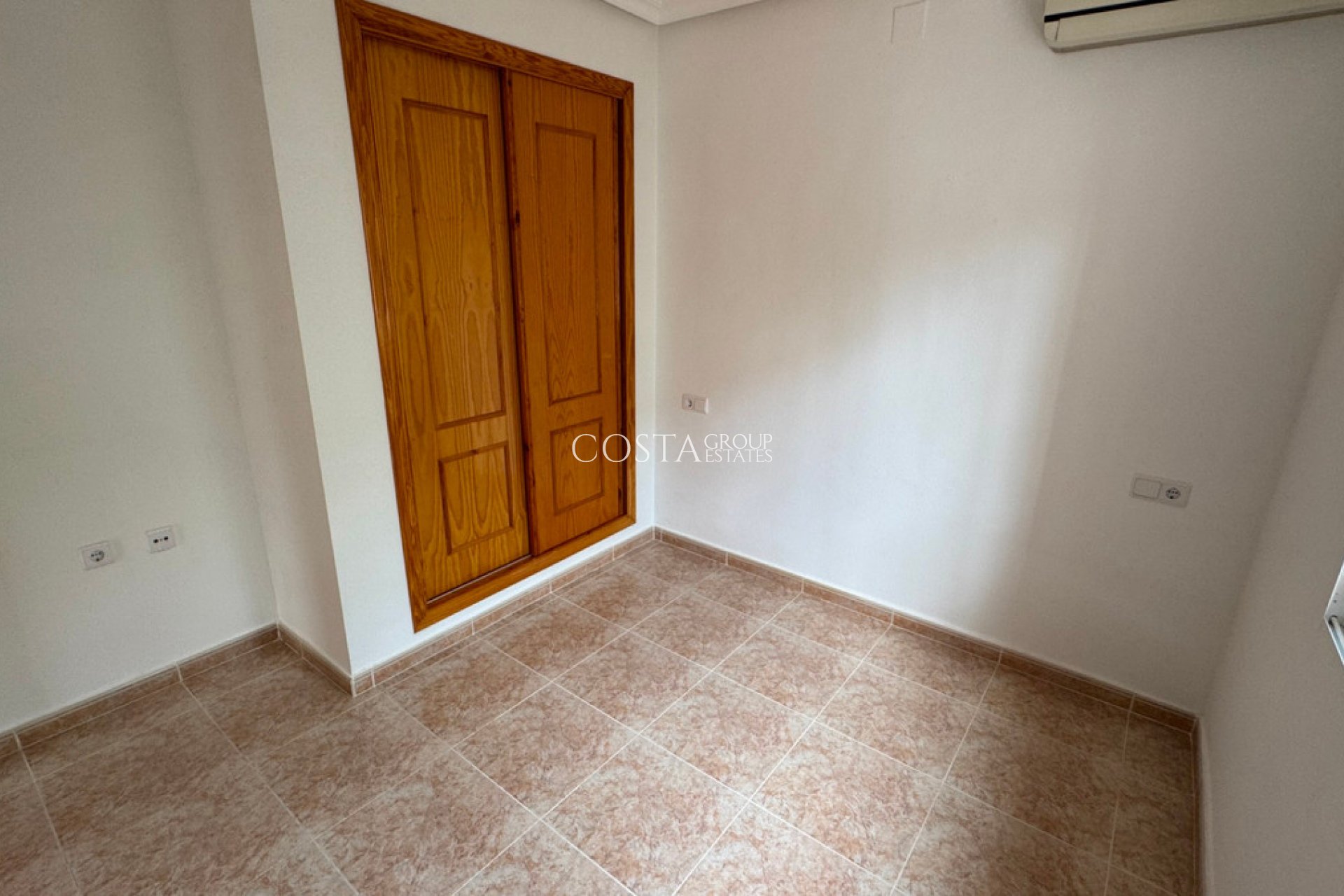 Resale - Villa -
Algorfa - Algorfa Centro