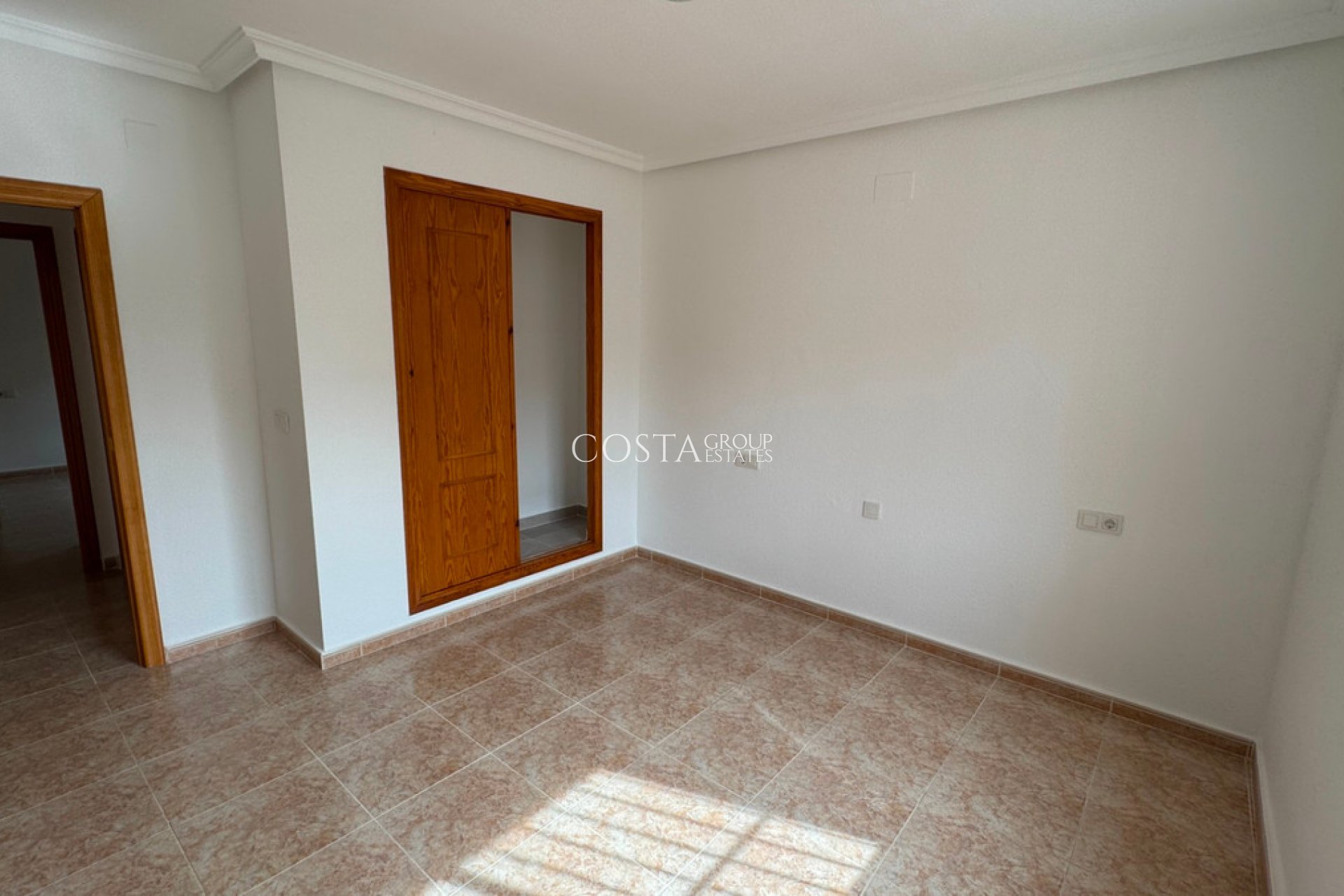 Resale - Villa -
Algorfa - Algorfa Centro