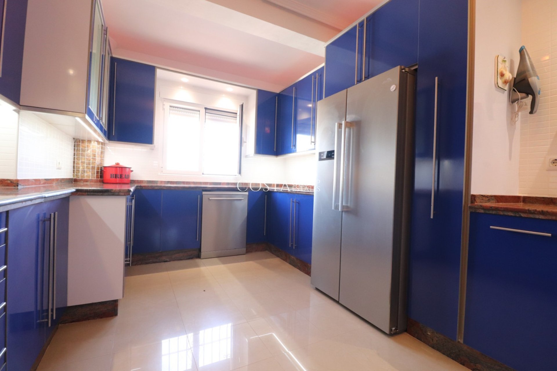 Resale - Villa -
Algorfa - Algorfa Centro