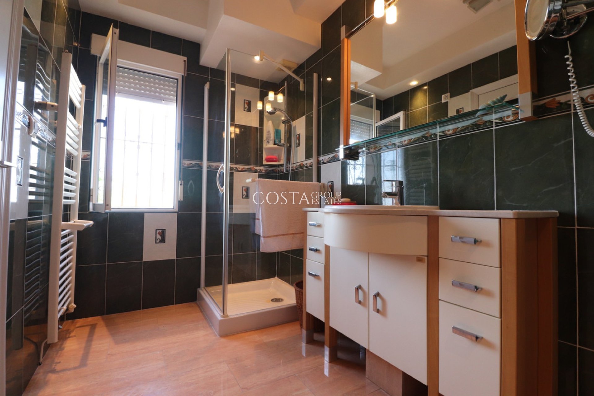 Resale - Villa -
Algorfa - Algorfa Centro