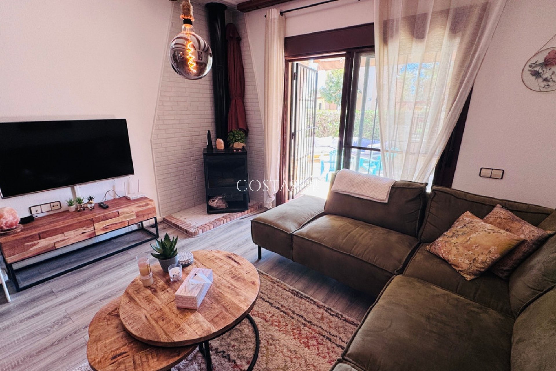 Resale - Villa -
Algorfa - Algorfa Centro