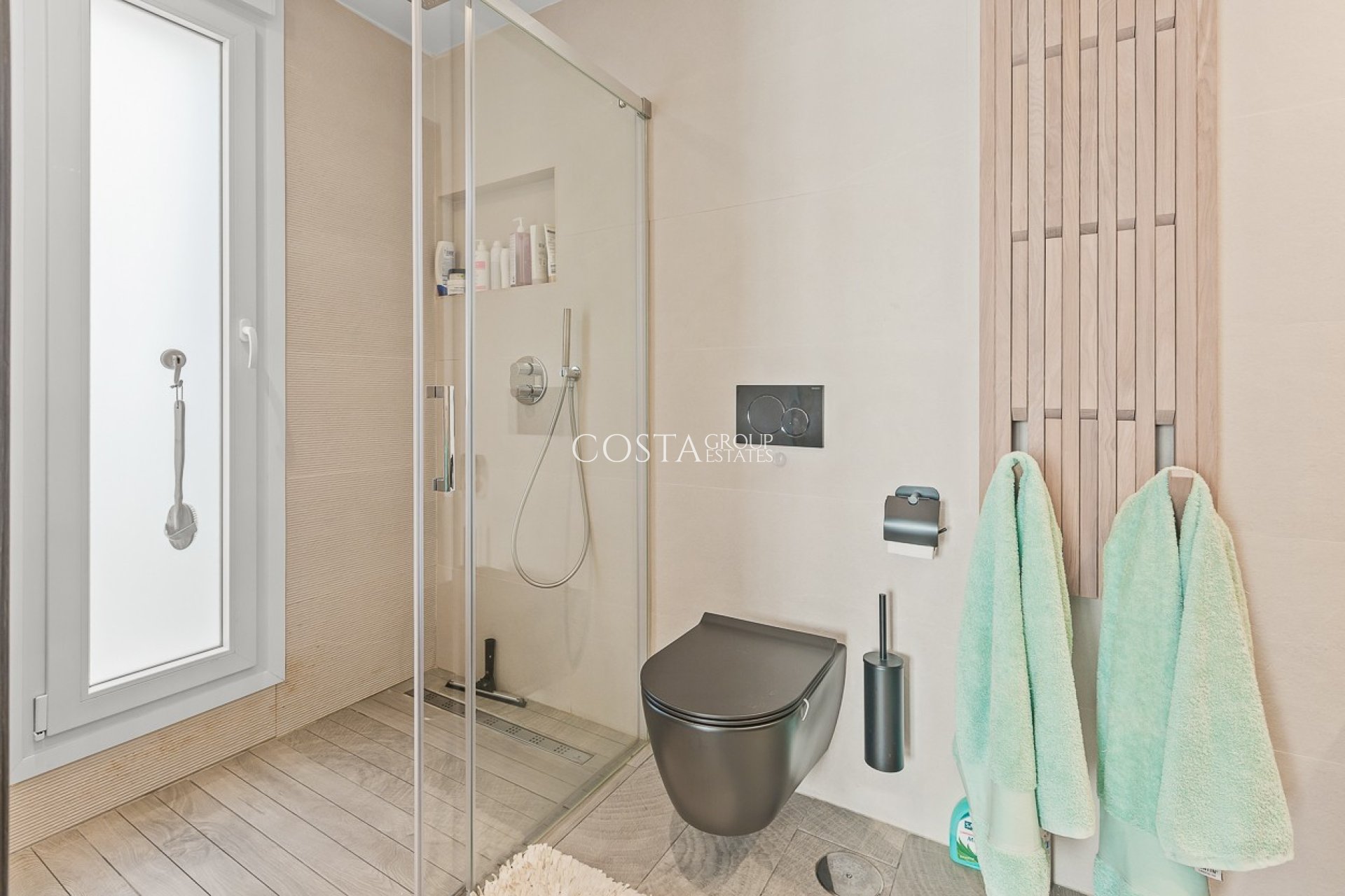 Resale - Villa -
Algorfa - La finca Golf