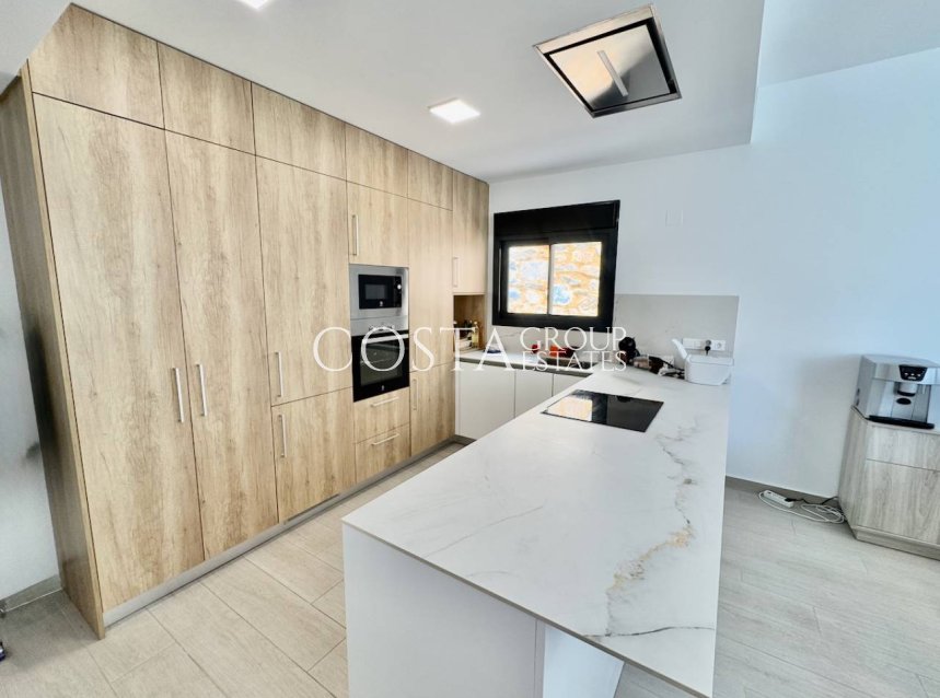 Resale - Villa -
Algorfa - La finca Golf