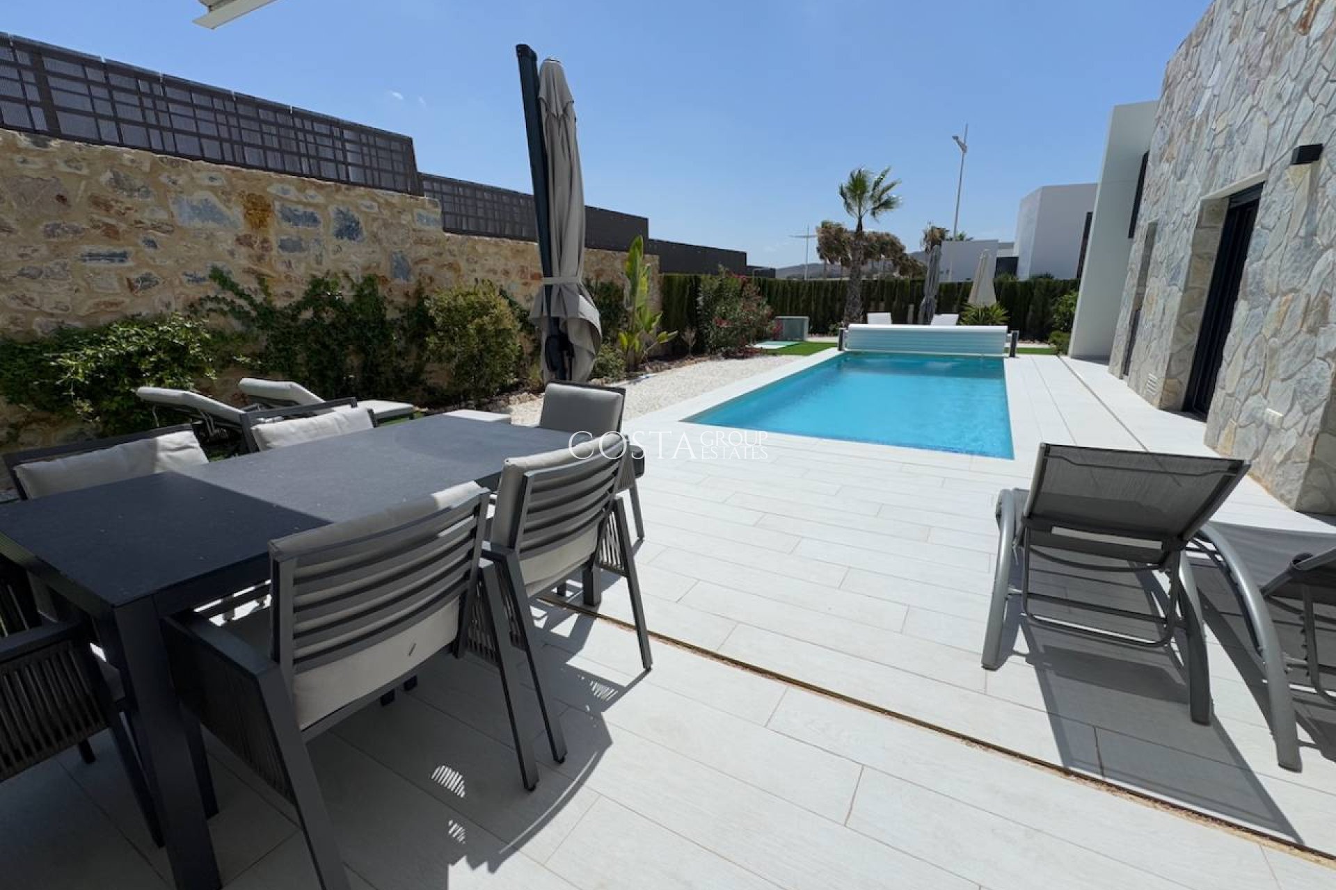 Resale - Villa -
Algorfa - La finca Golf