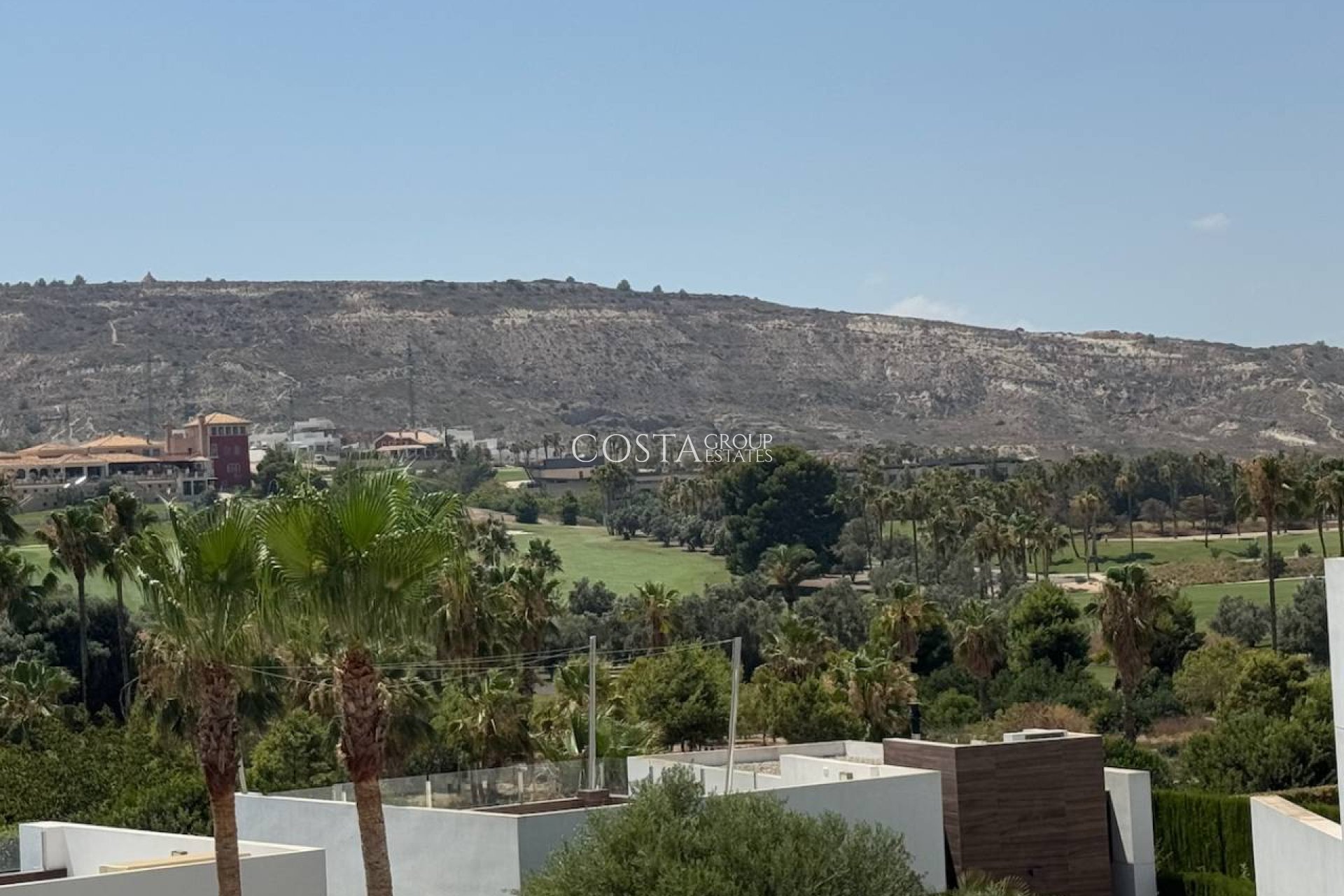 Resale - Villa -
Algorfa - La finca Golf