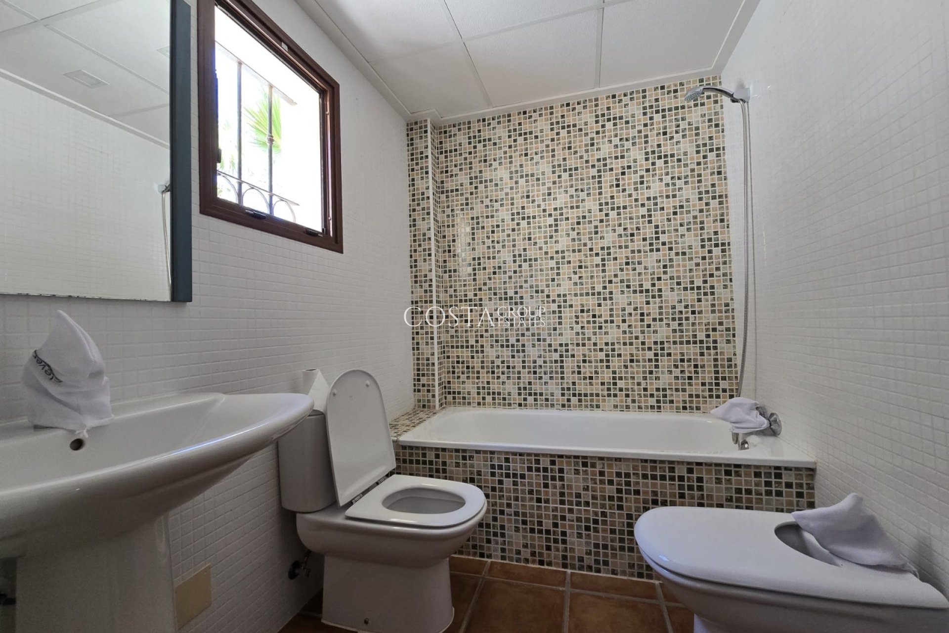 Resale - Villa -
Algorfa - La finca Golf