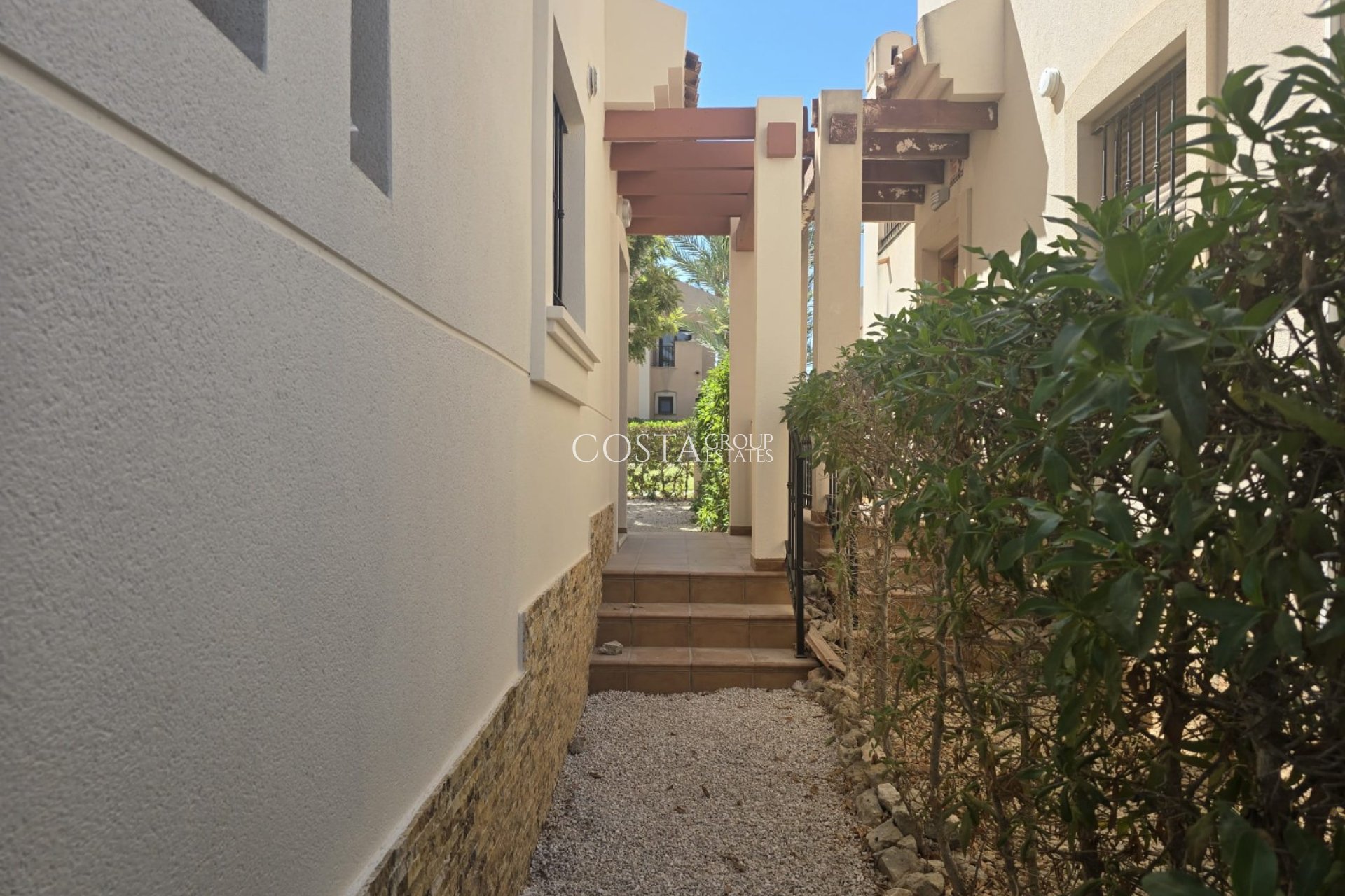 Resale - Villa -
Algorfa - La finca Golf