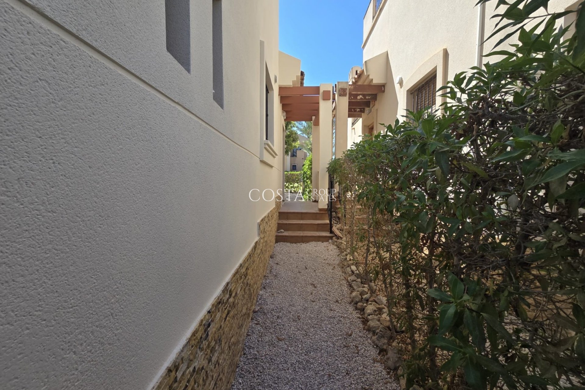 Resale - Villa -
Algorfa - La finca Golf