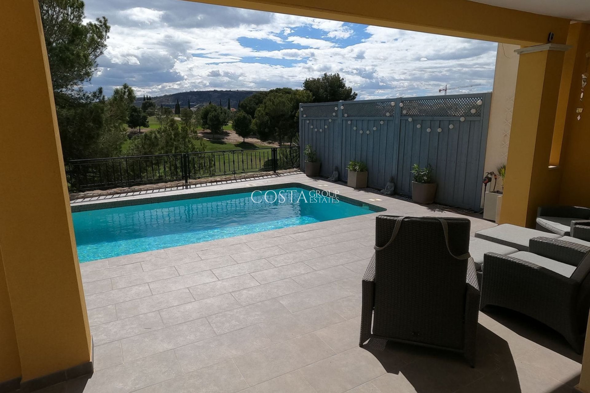 Resale - Villa -
Algorfa - La Finca Golf