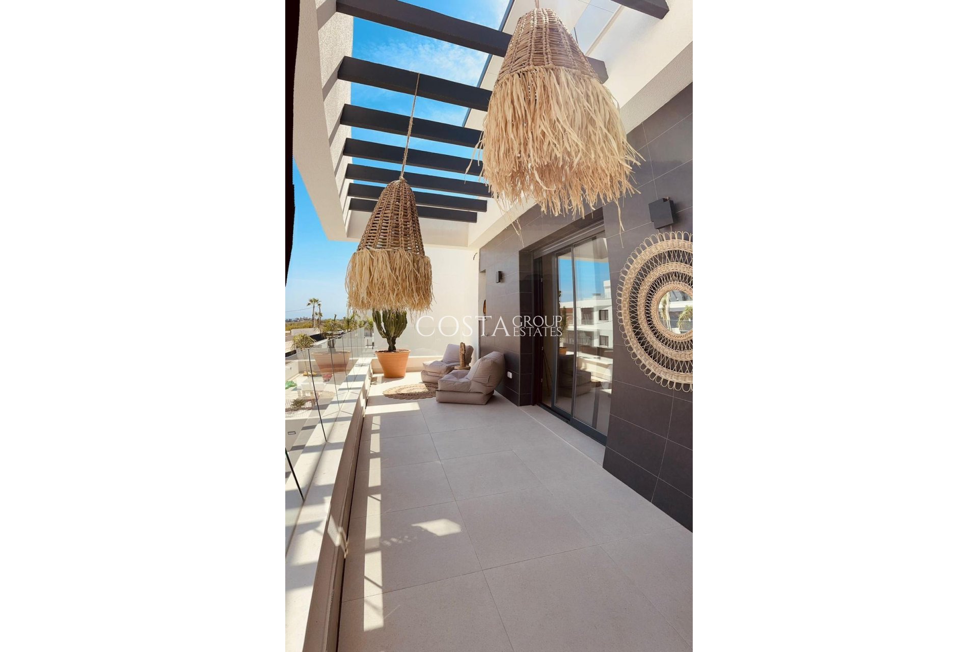 Resale - Villa -
Algorfa - La Finca Golf