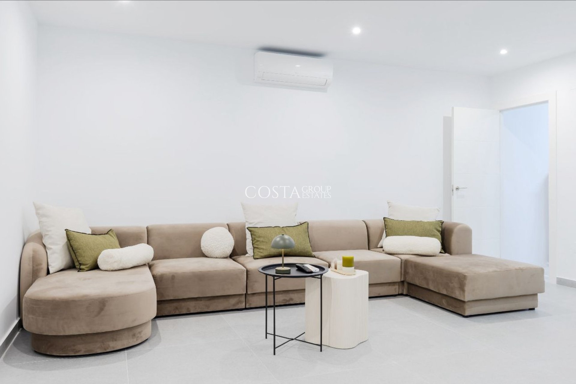 Resale - Villa -
Algorfa - La Finca Golf