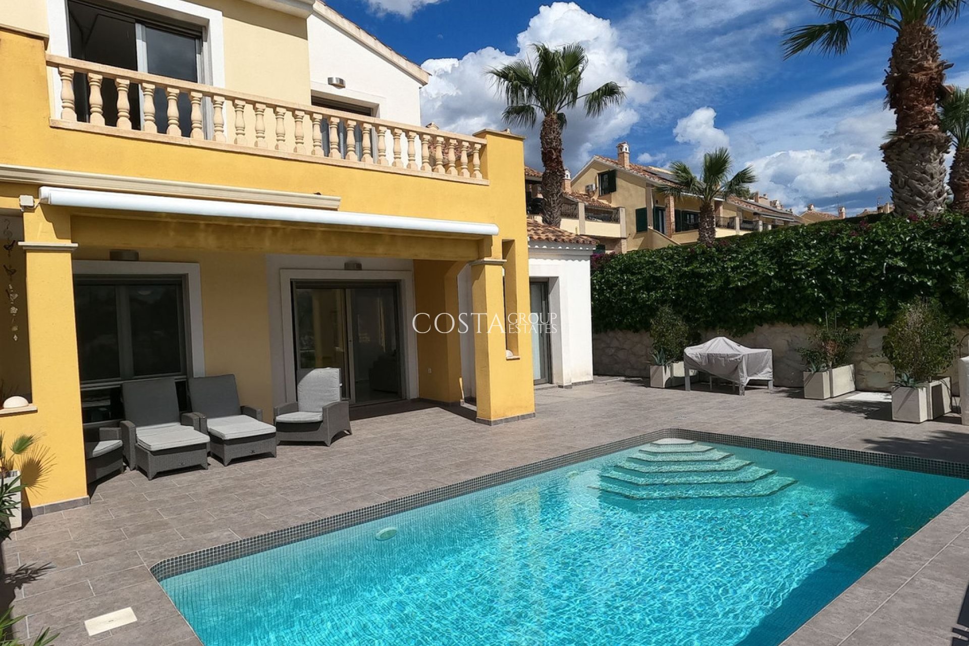 Resale - Villa -
Algorfa - La Finca Golf