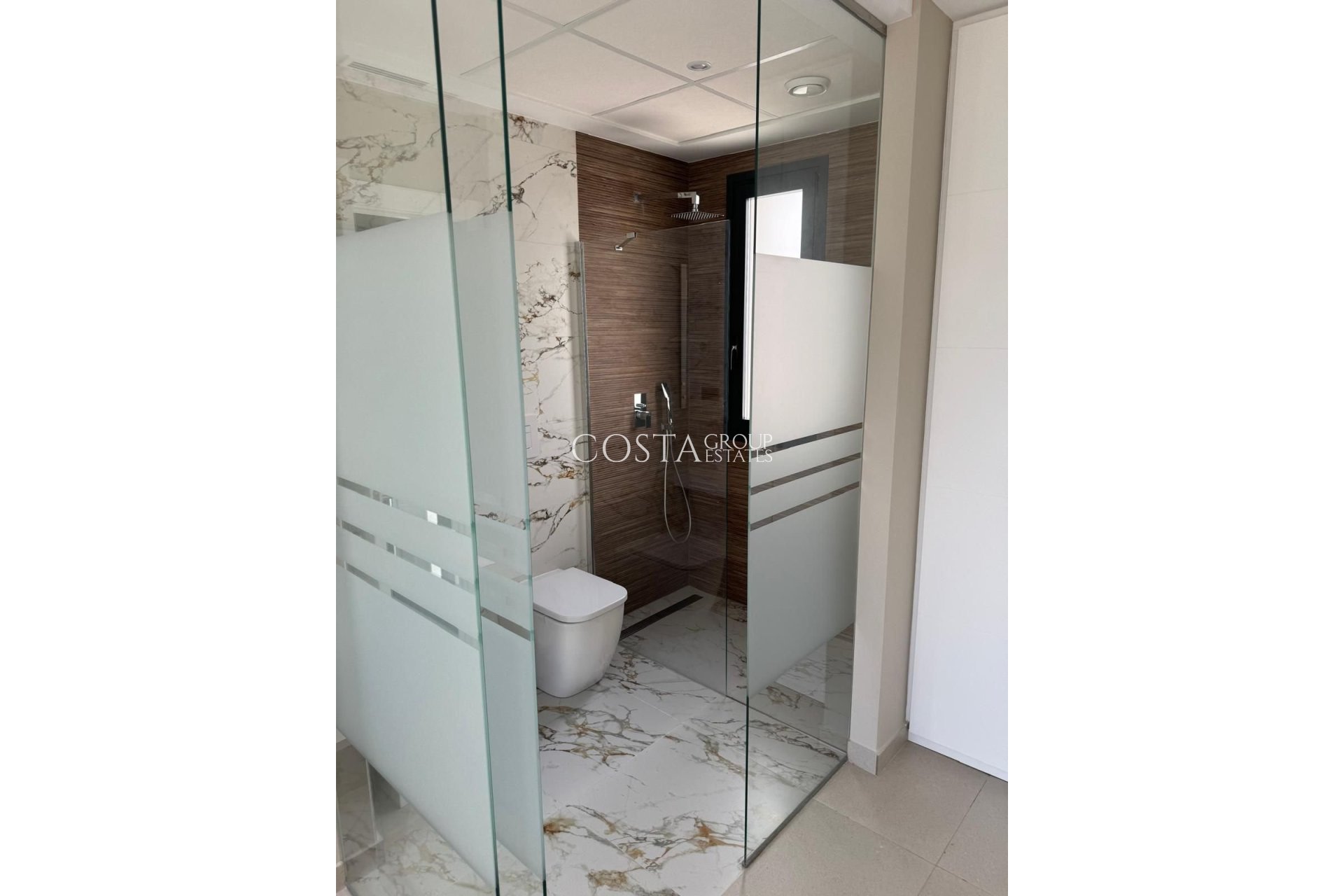 Resale - Villa -
Algorfa - La Finca Golf