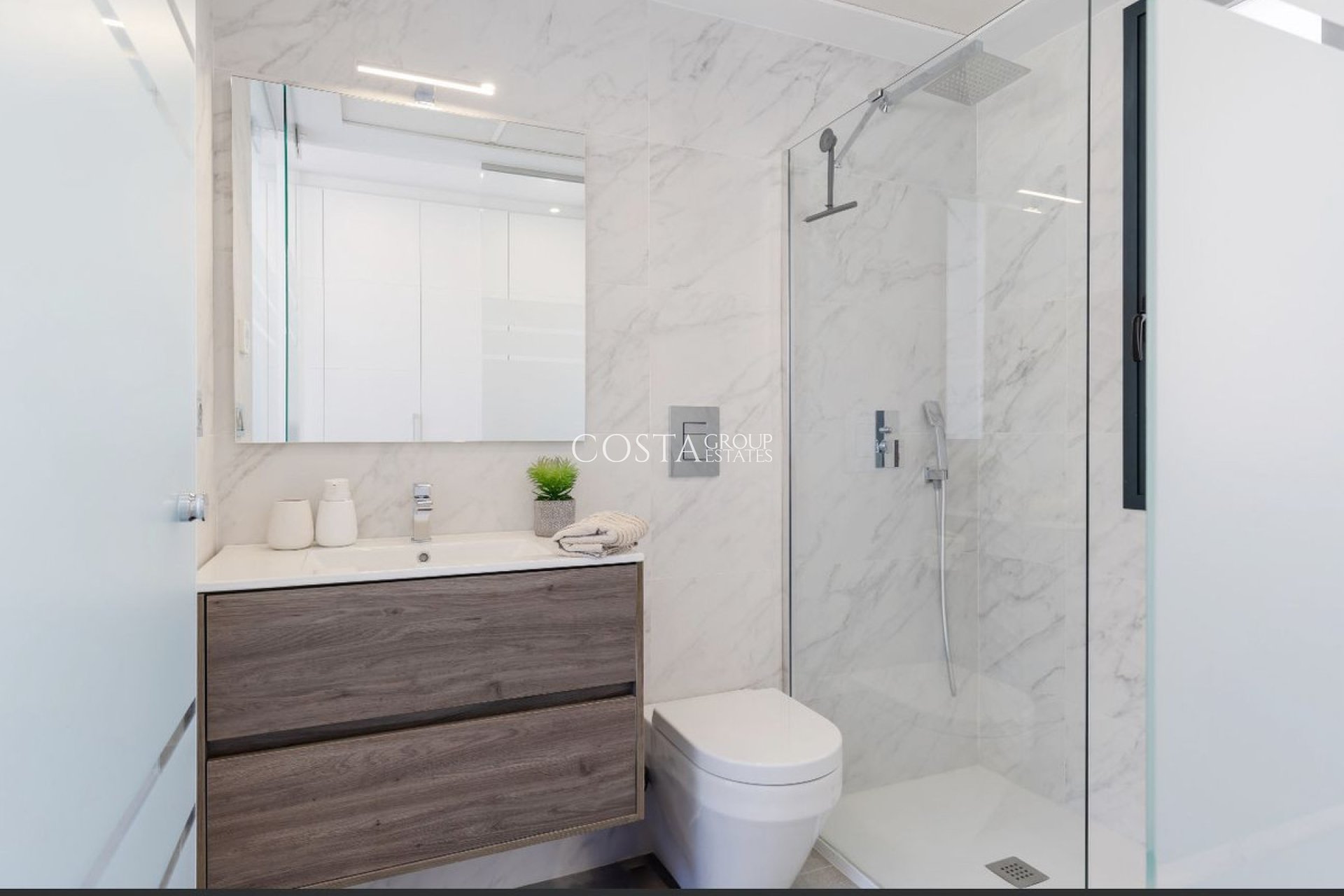 Resale - Villa -
Algorfa - La Finca Golf