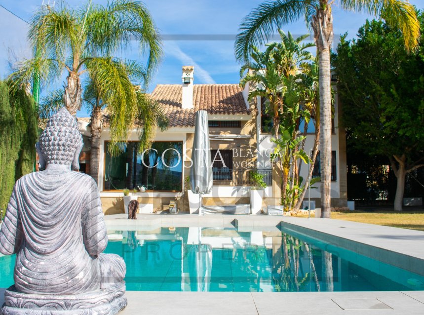 Resale - Villa -
Algorfa - La finca Golf