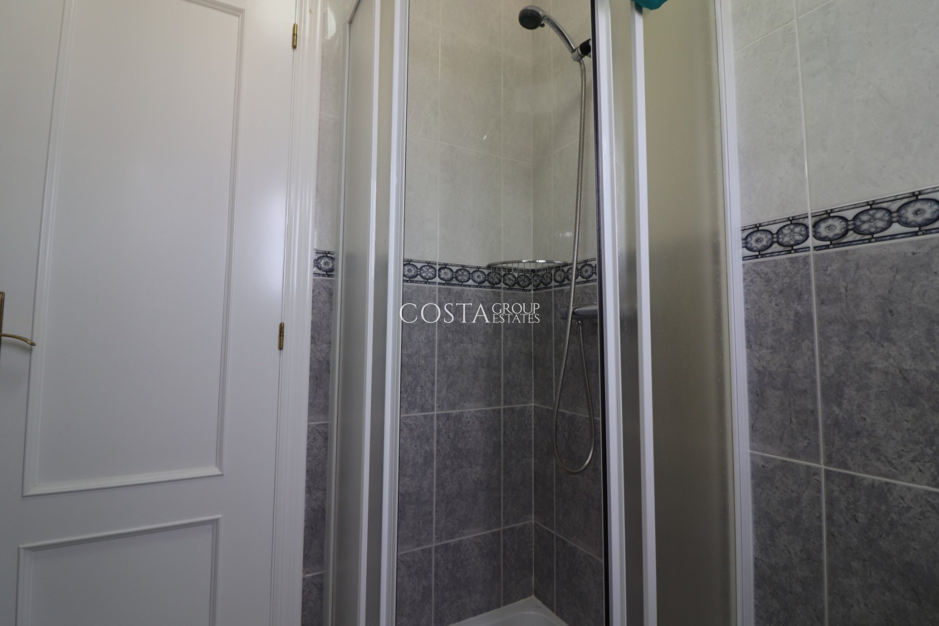 Resale - Villa -
Algorfa - Lomas de La Juliana