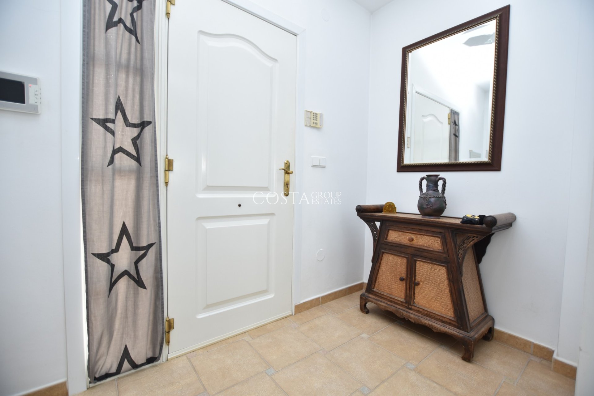 Resale - Villa -
Algorfa - Montemar