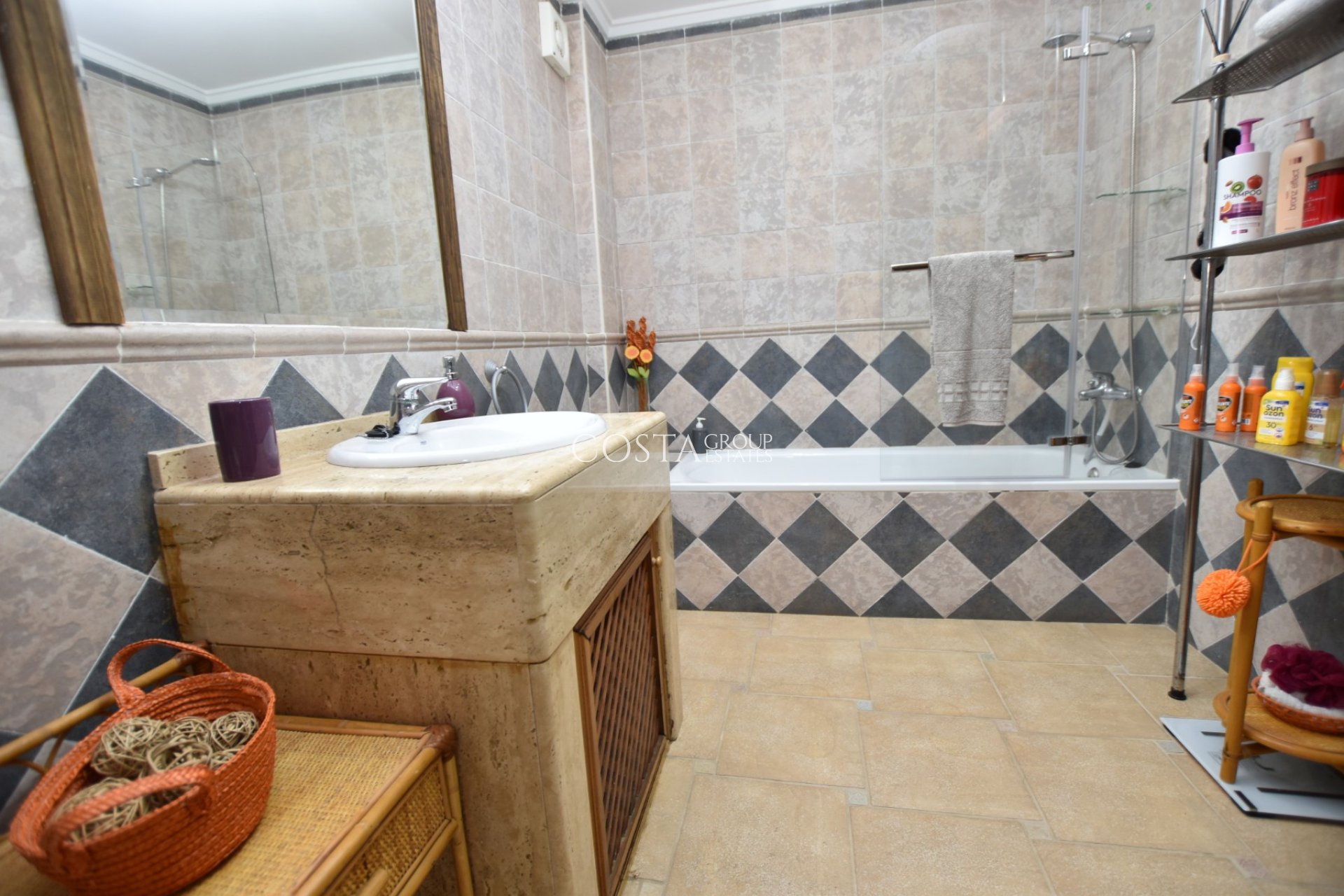 Resale - Villa -
Algorfa - Montemar