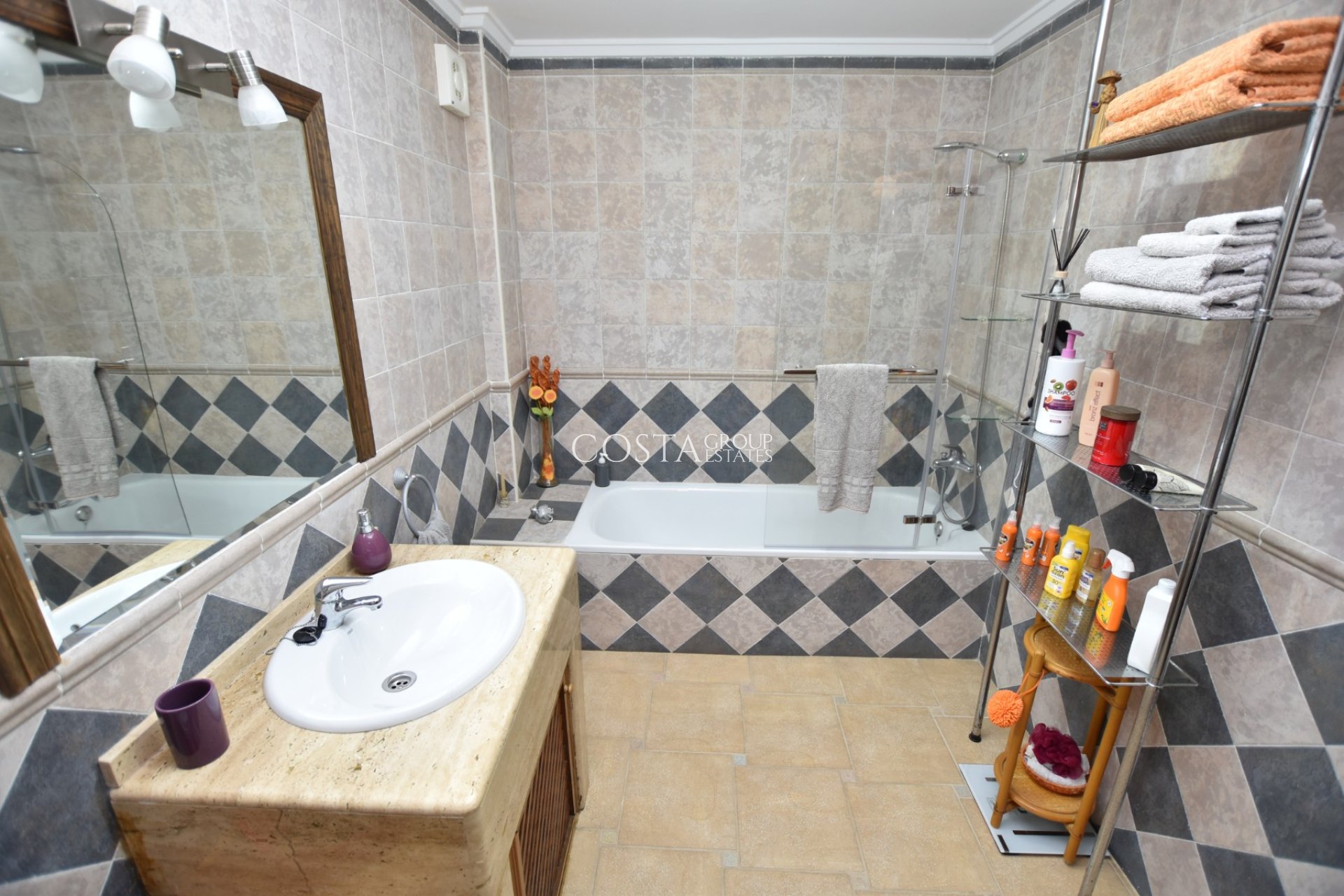 Resale - Villa -
Algorfa - Montemar