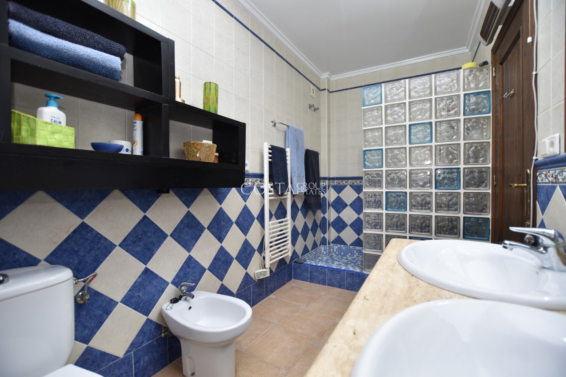 Resale - Villa -
Algorfa - Montemar